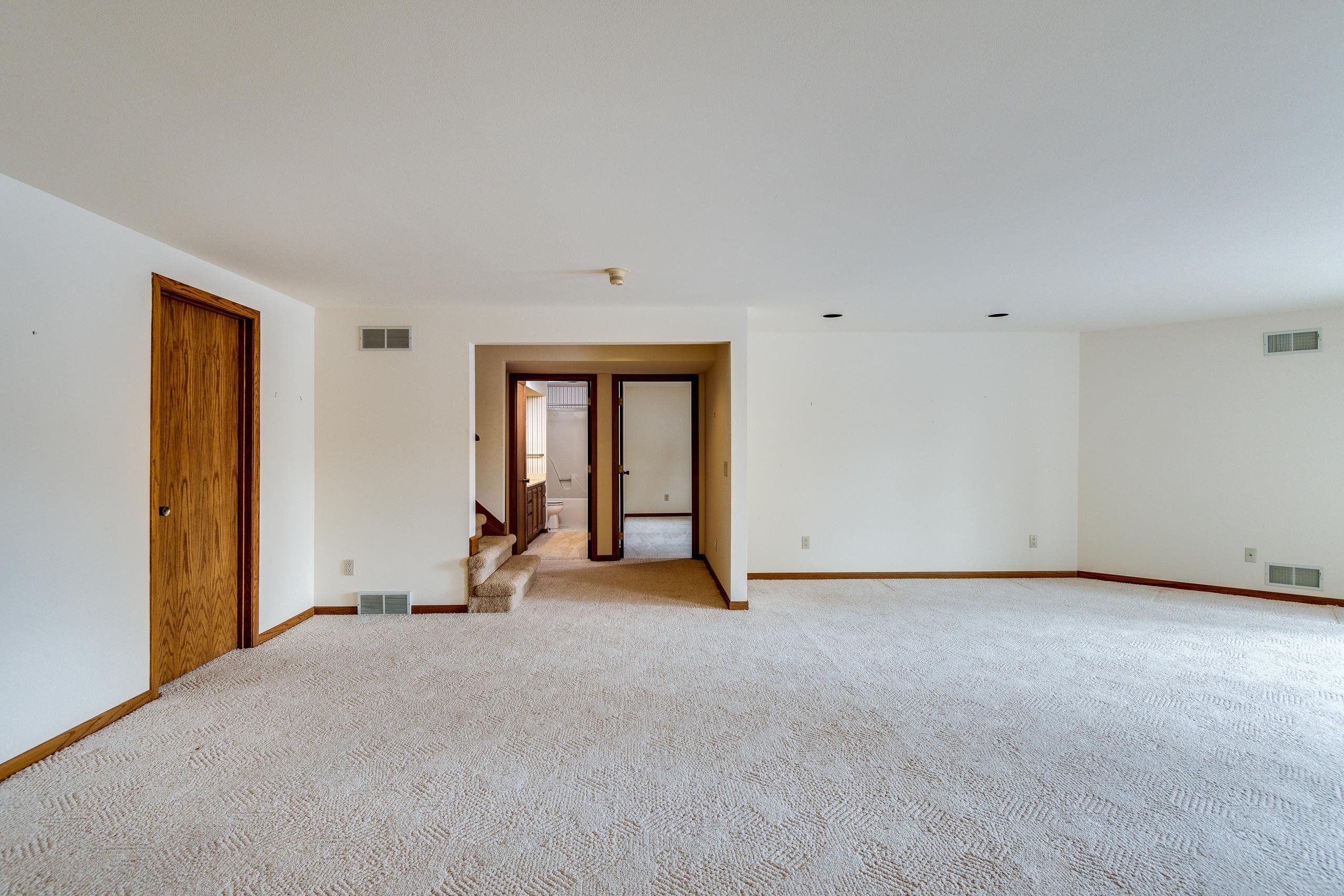 5255 Anna Lane