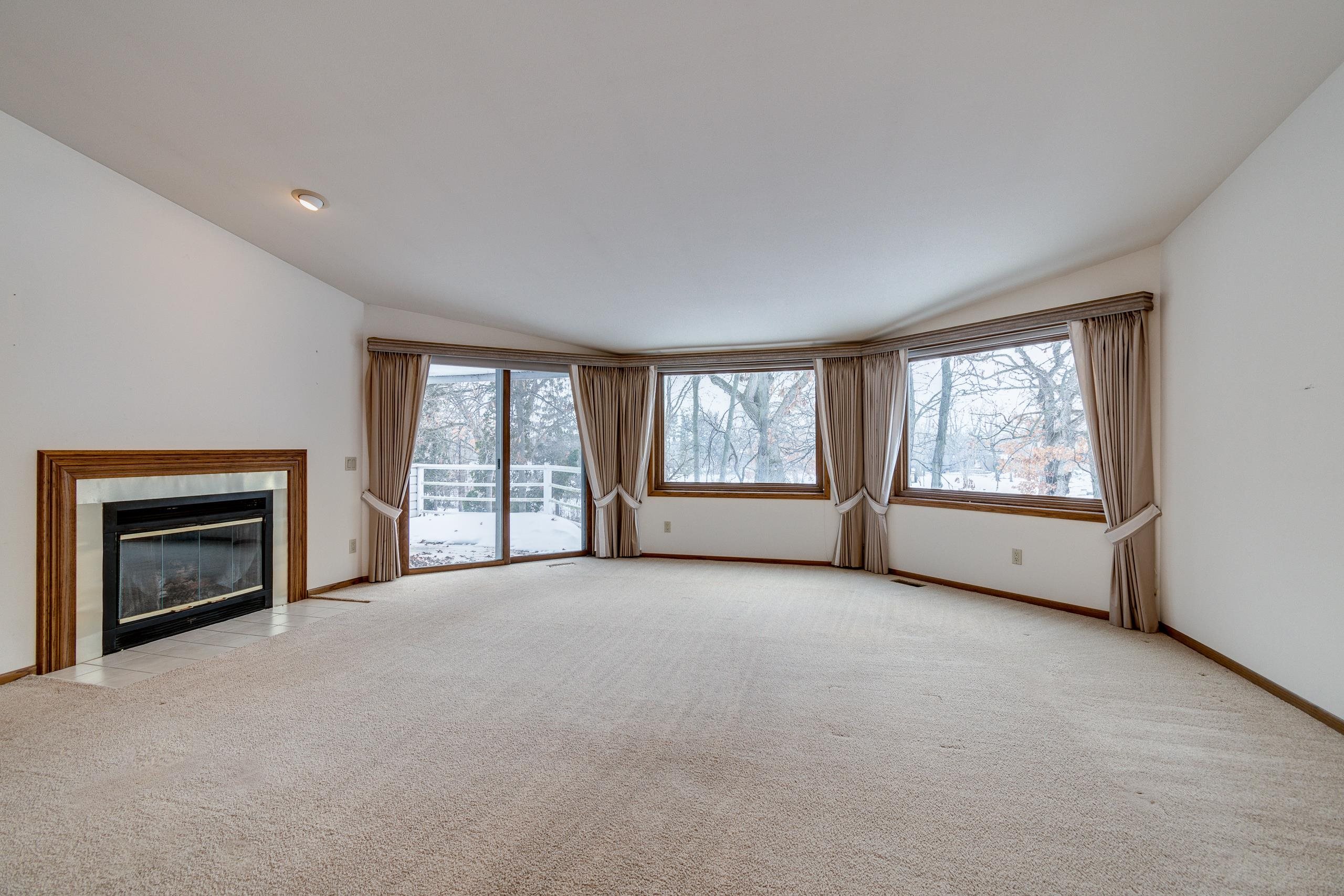 5255 Anna Lane