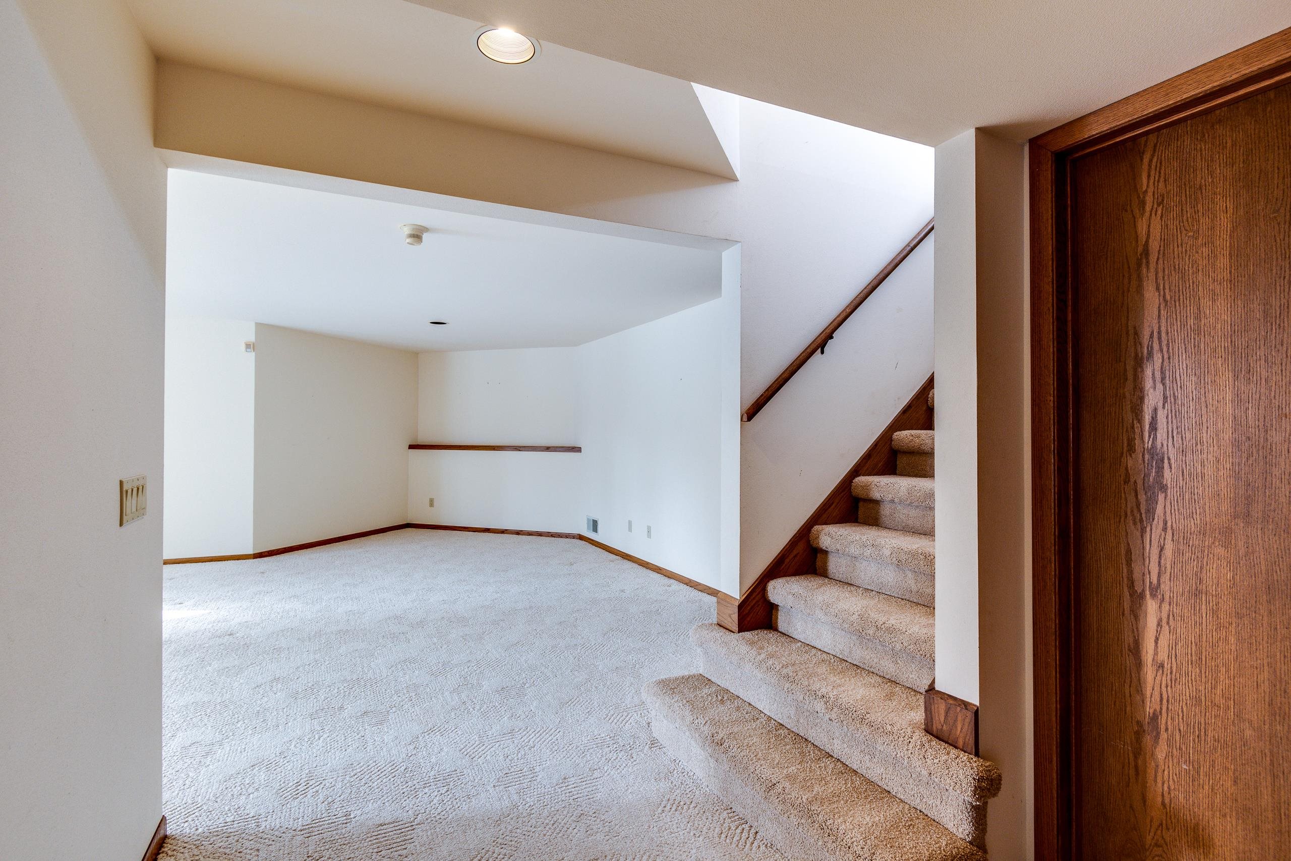 5255 Anna Lane