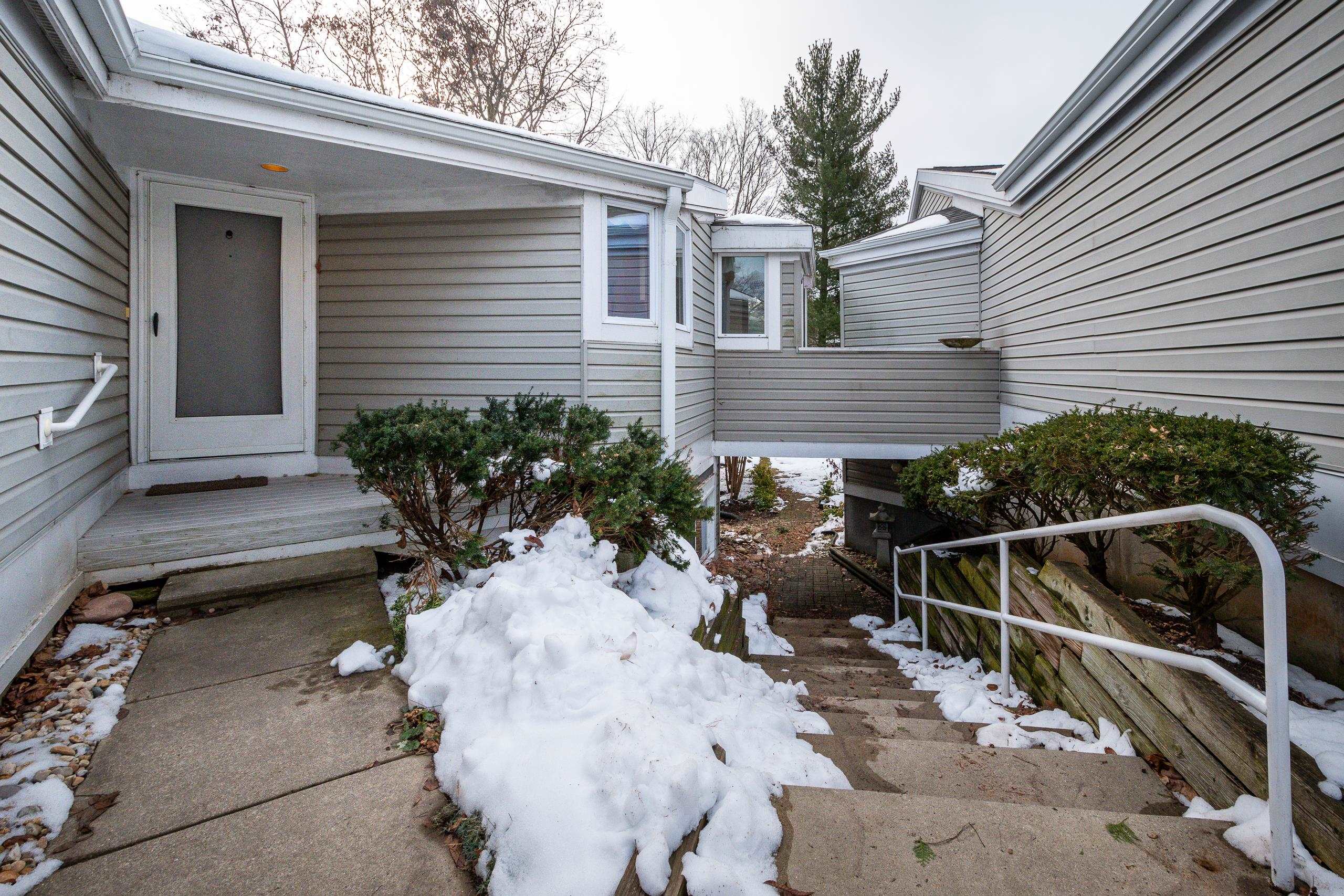 5255 Anna Lane