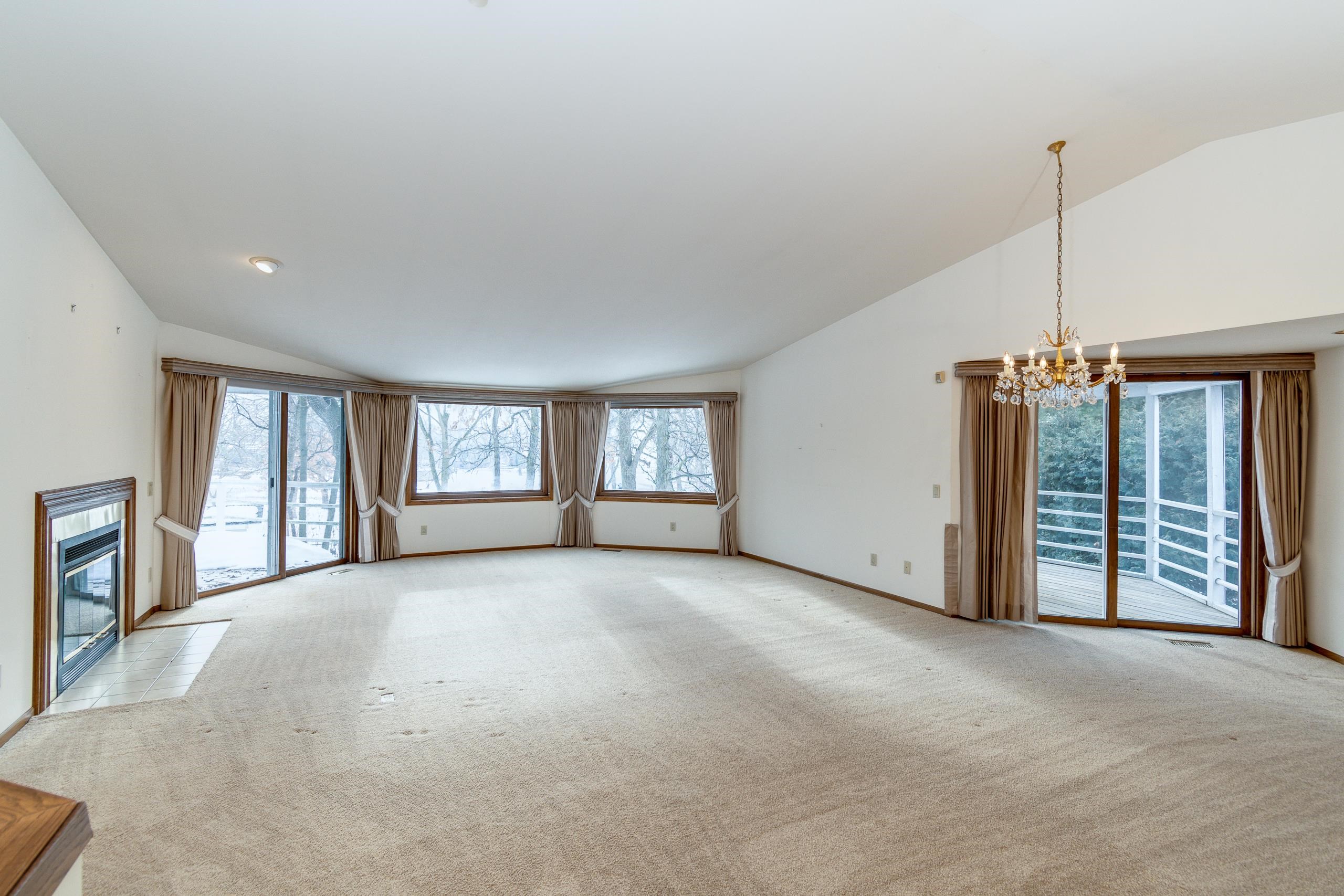 5255 Anna Lane