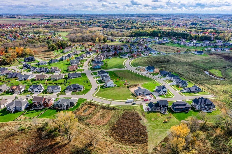 L212 Autumn Blaze Trail