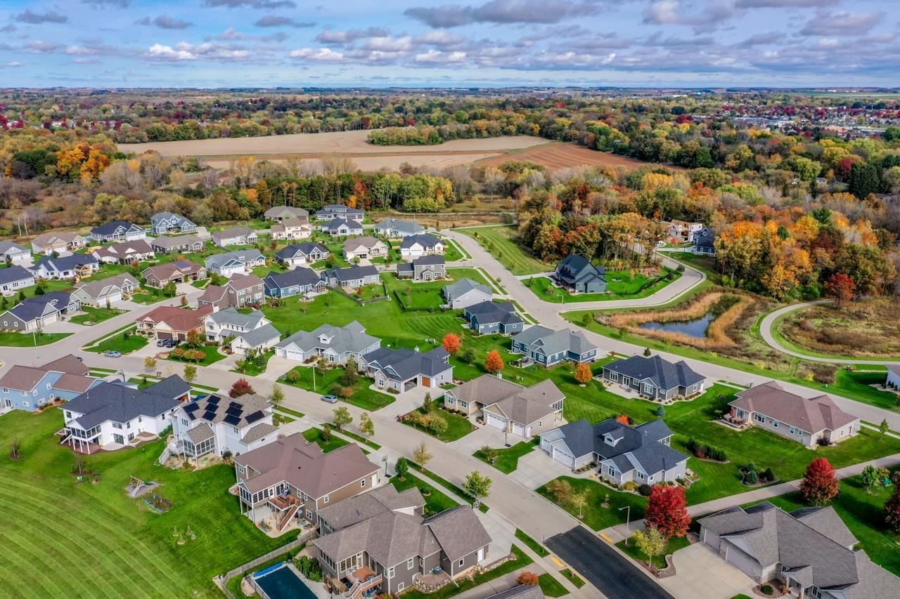 L212 Autumn Blaze Trail