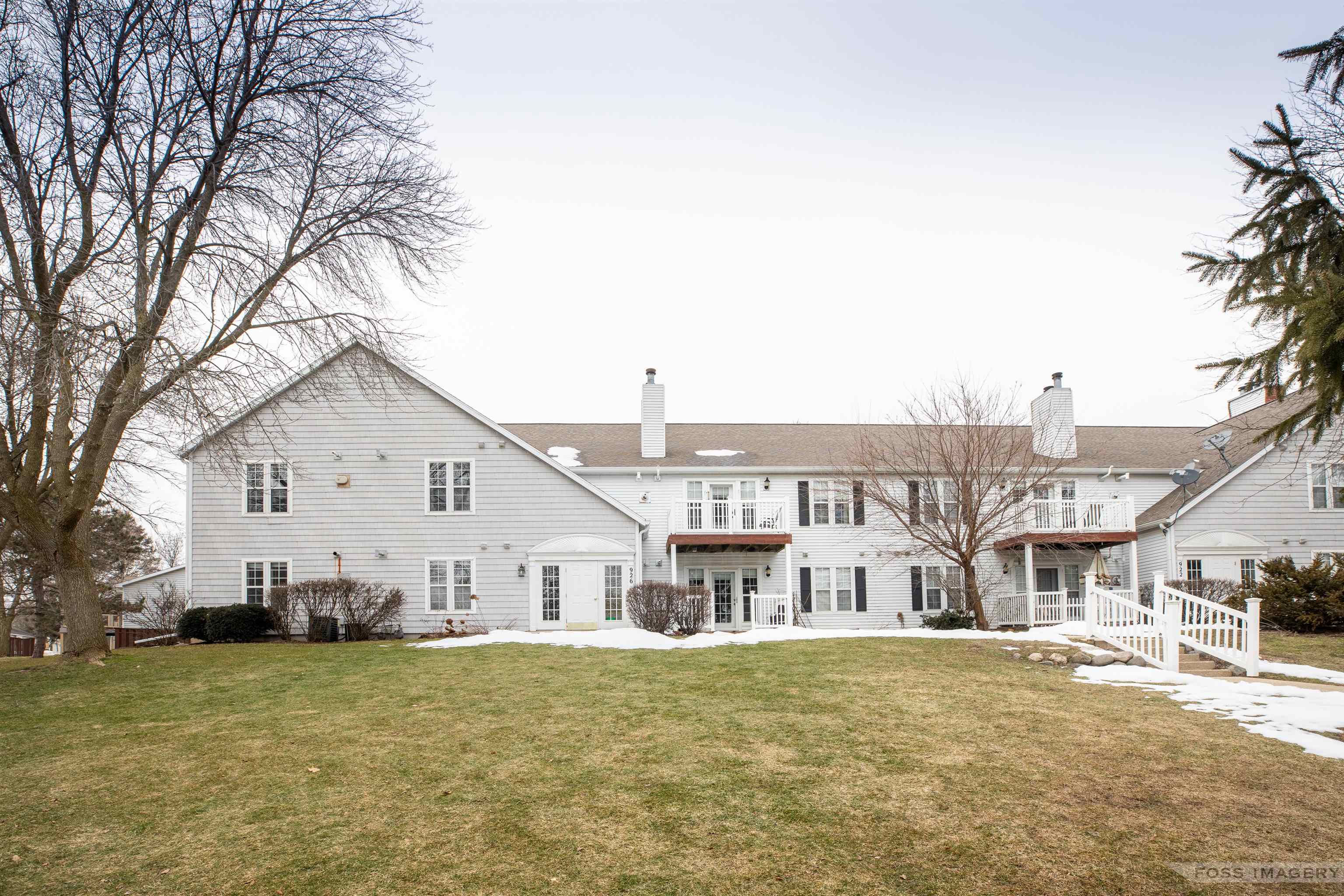 926 Harbor House Drive 2