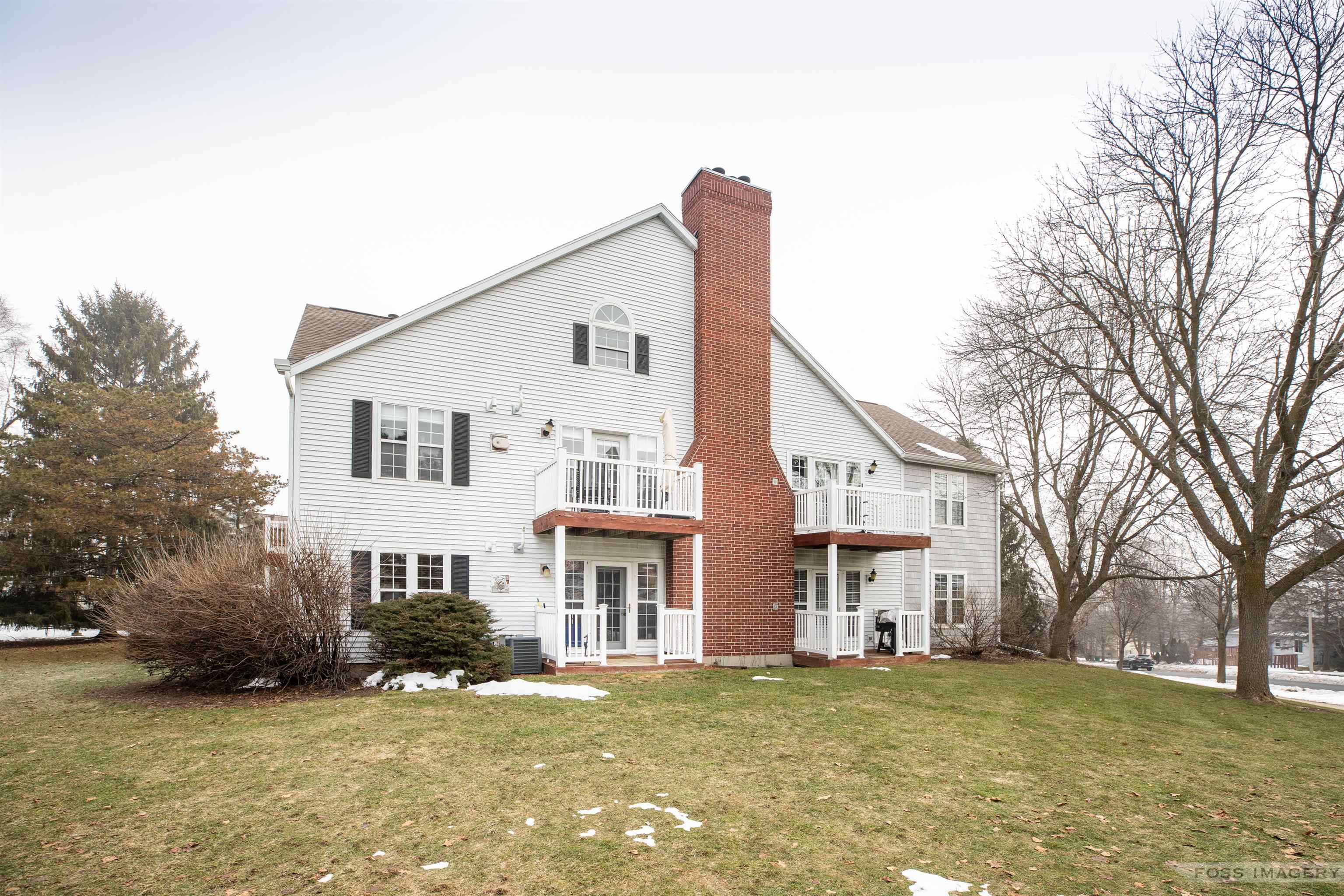 926 Harbor House Drive 2