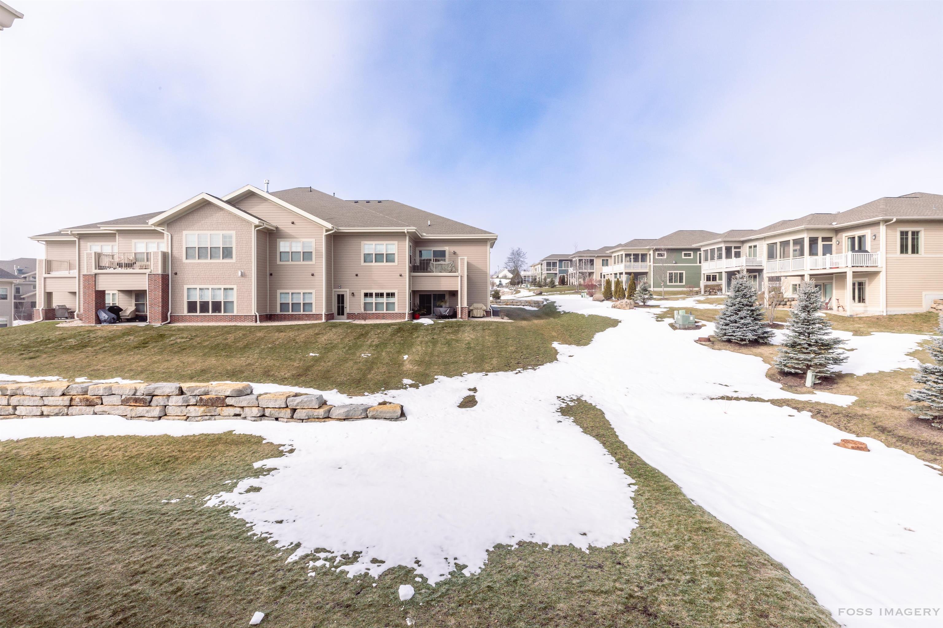 1804 Maplecrest Drive 202