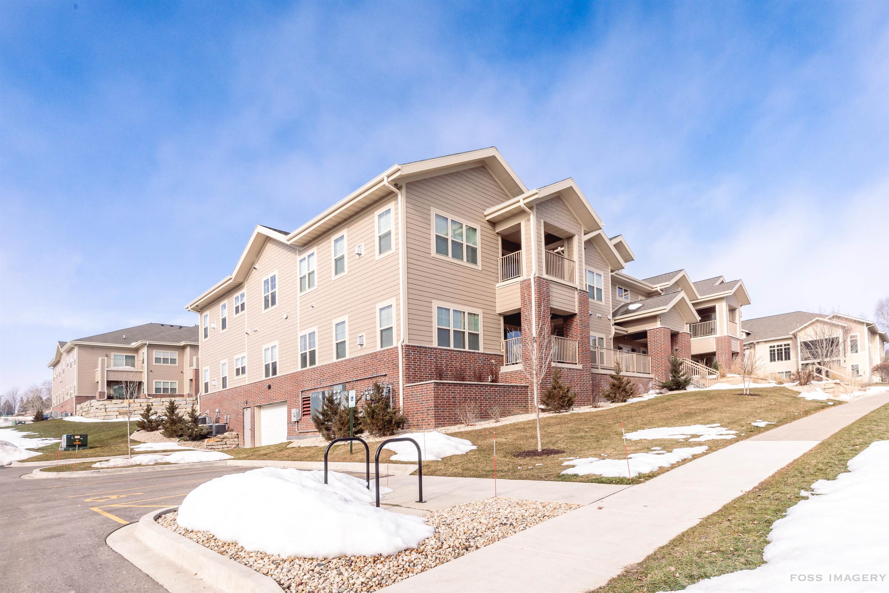 1804 Maplecrest Drive 202