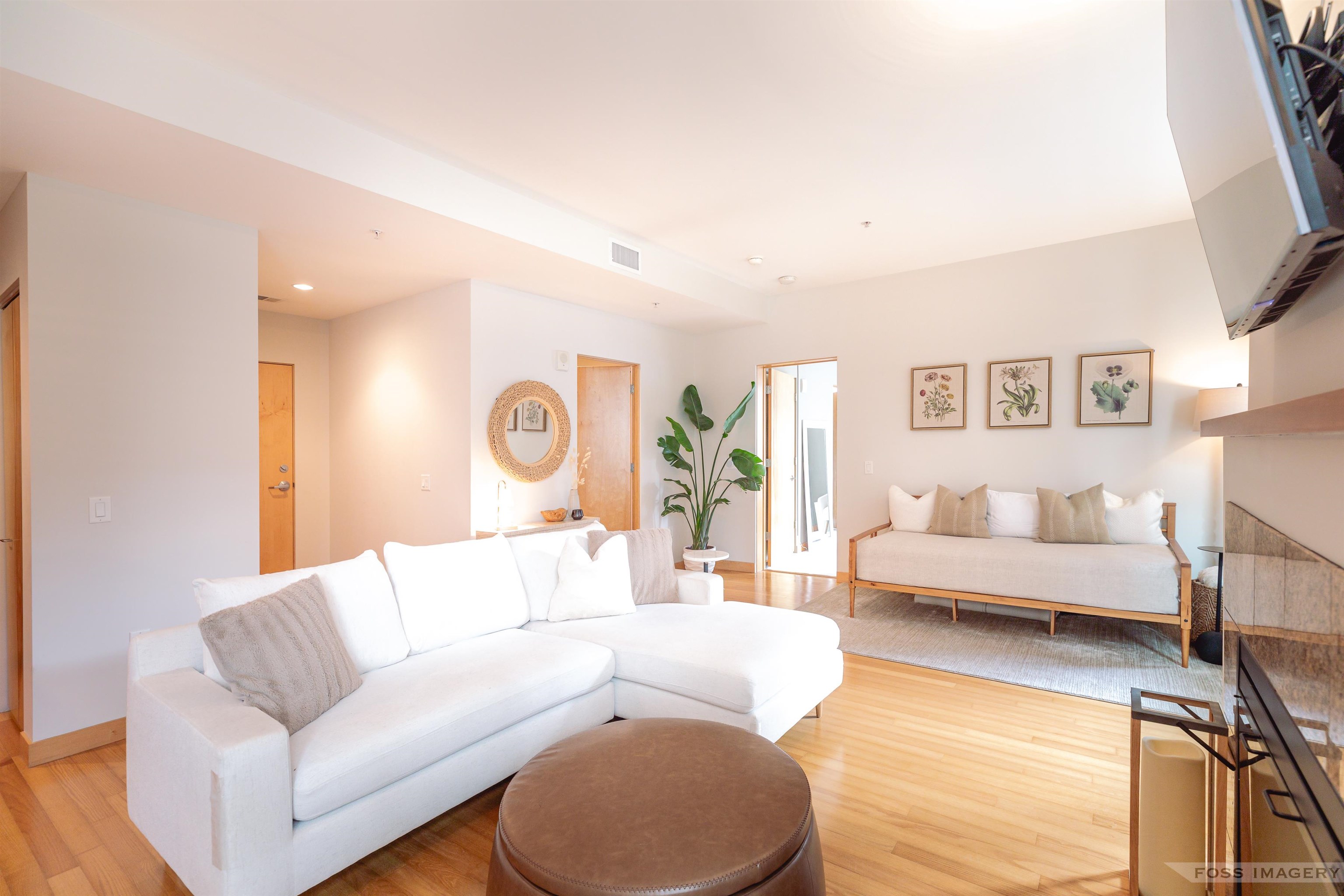 309 W Washington Avenue 314