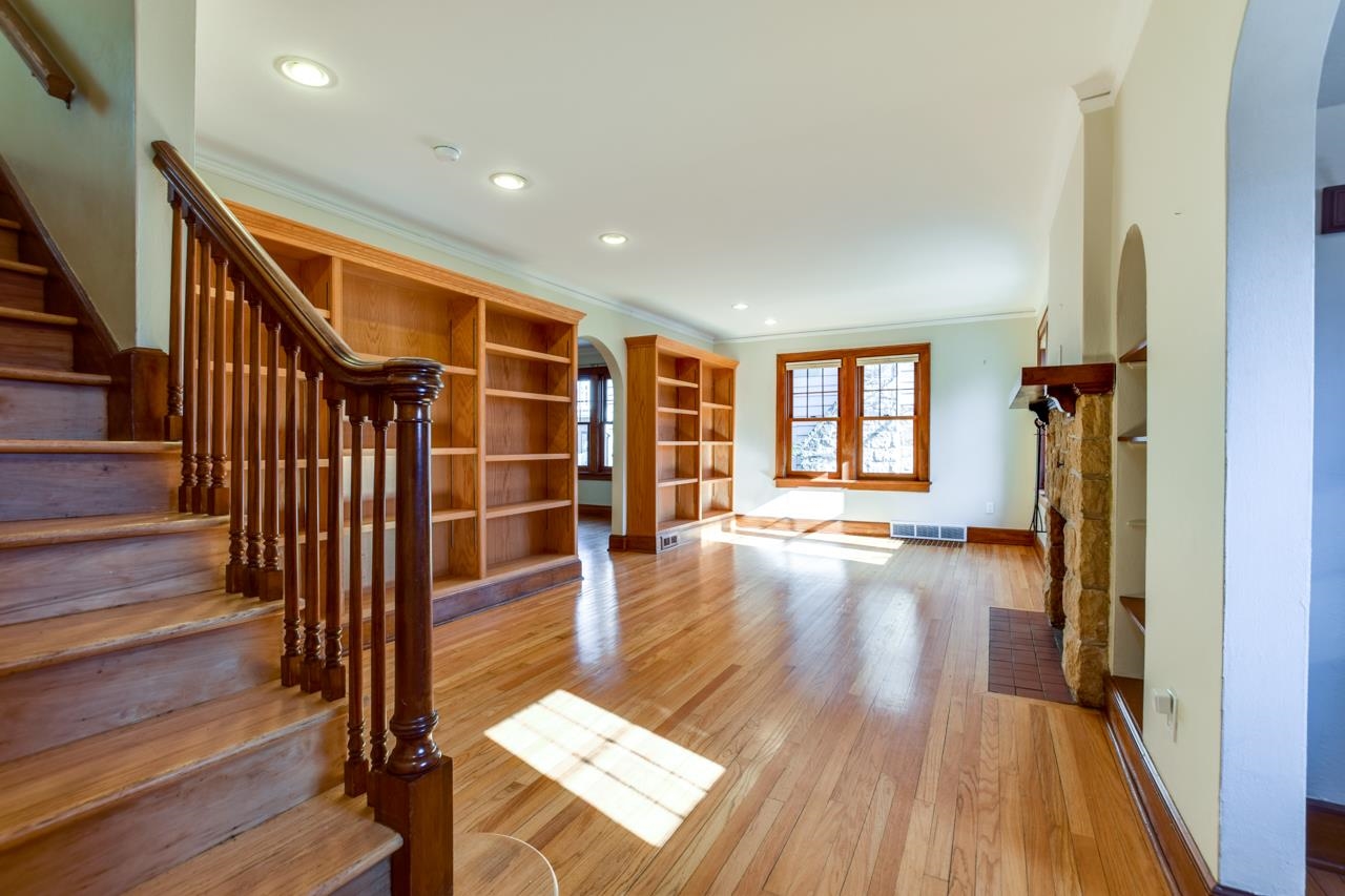 4138 Cherokee Drive