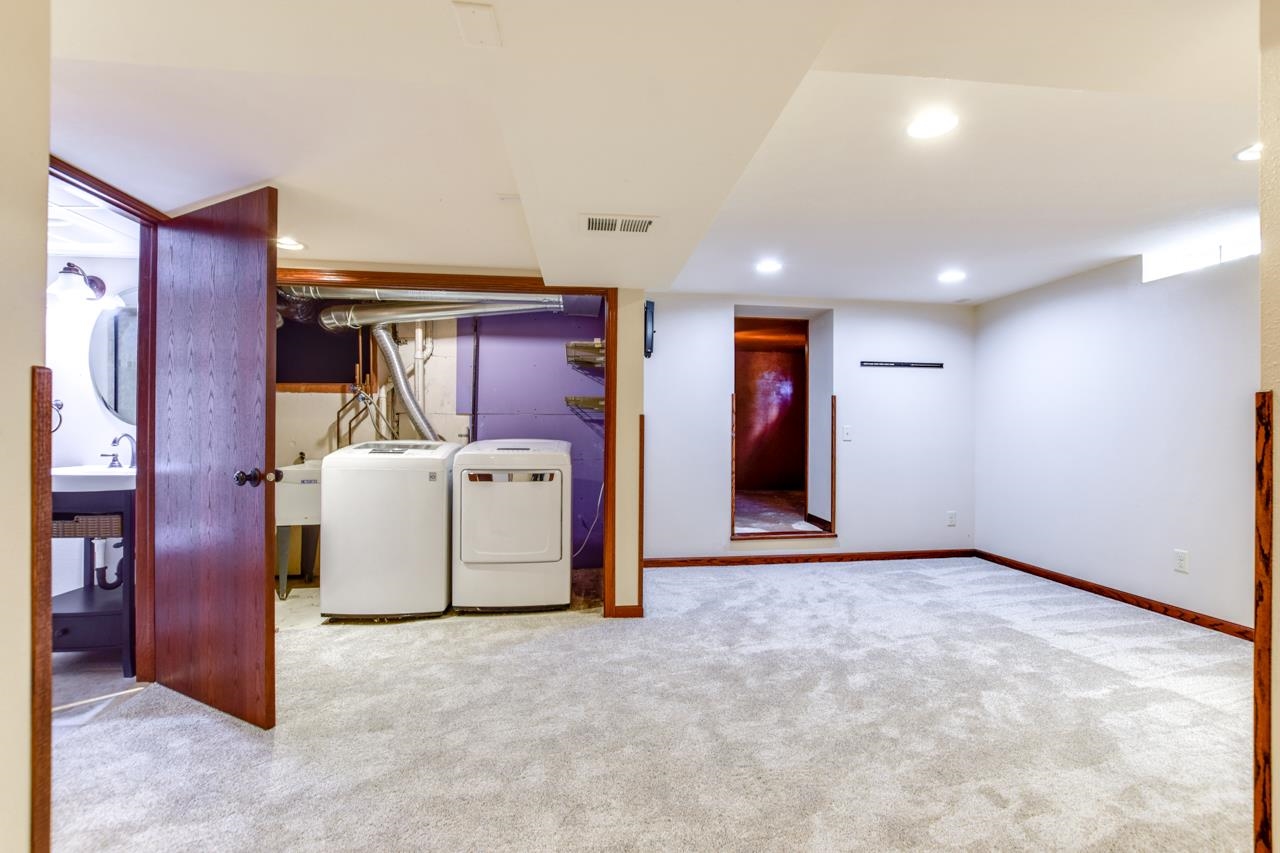 4138 Cherokee Drive