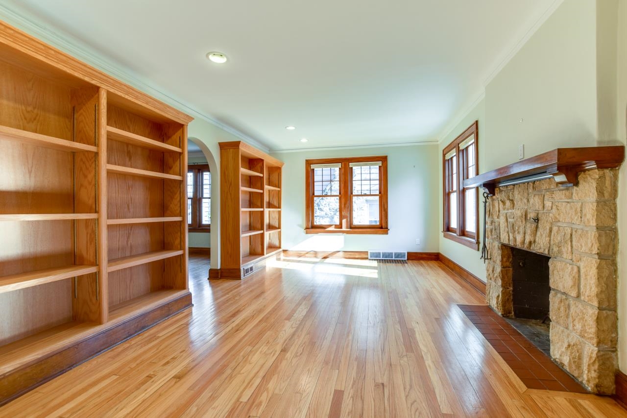 4138 Cherokee Drive