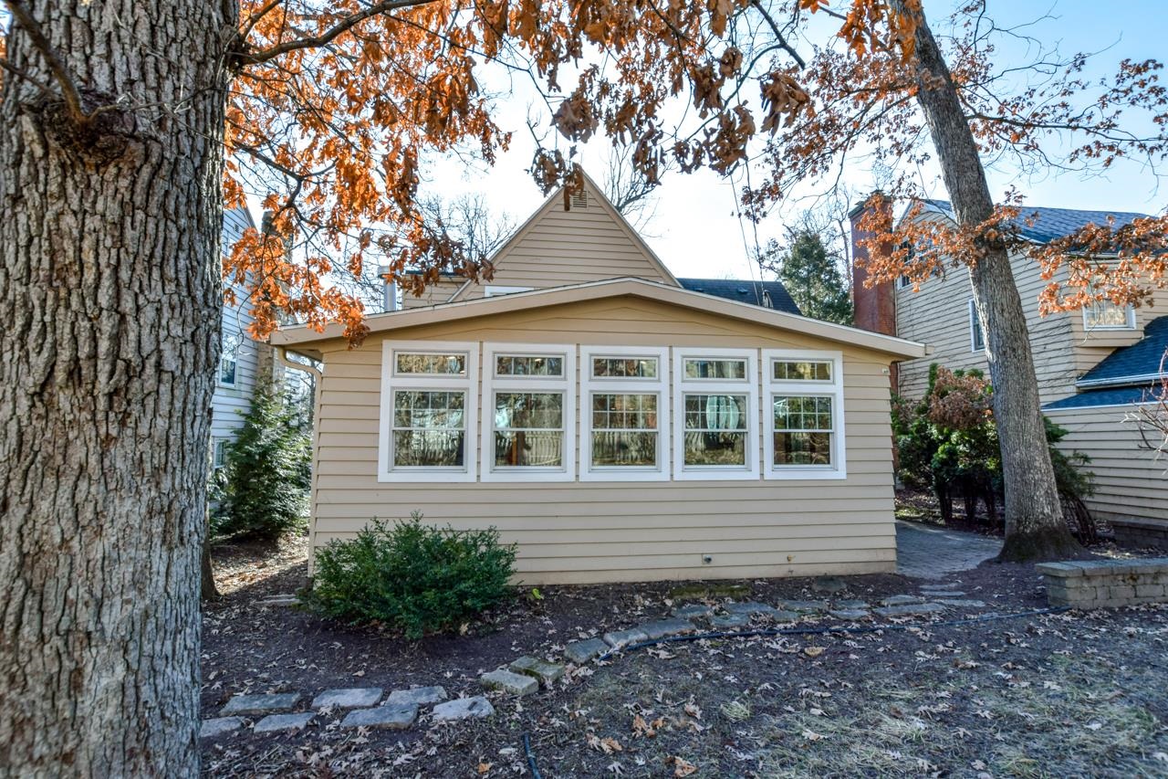 4138 Cherokee Drive