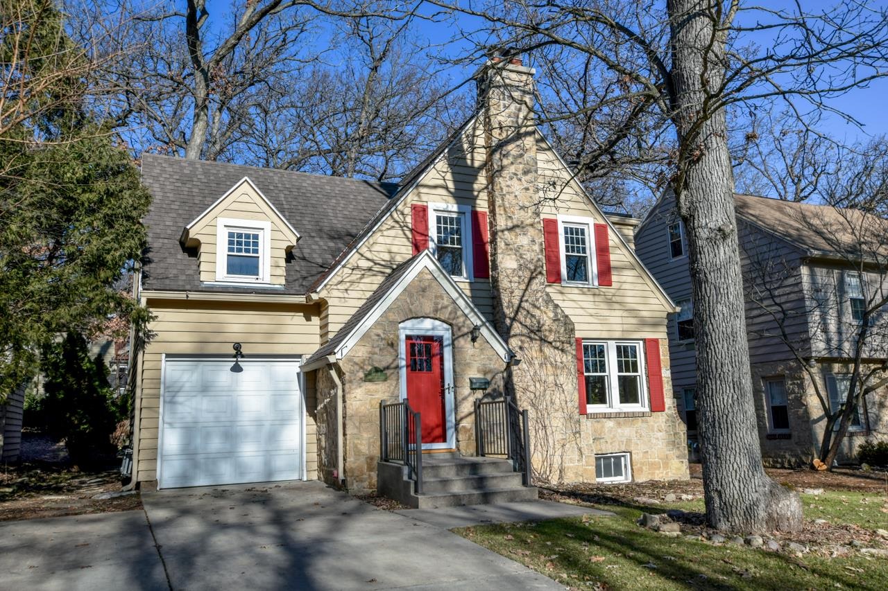 4138 Cherokee Drive