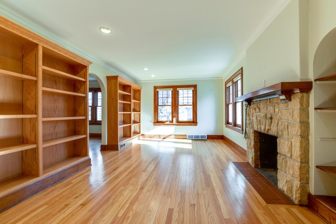4138 Cherokee Drive