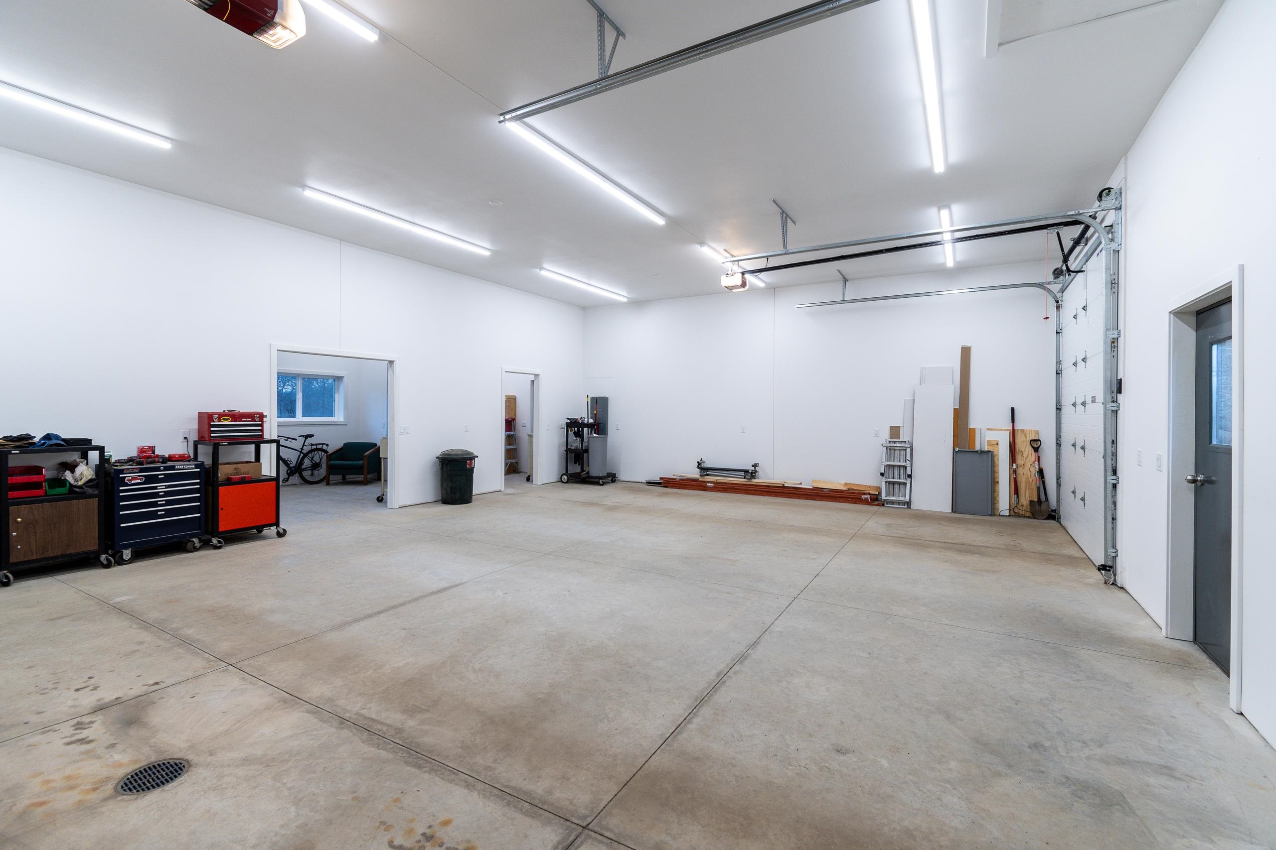 4685 Schneider Drive