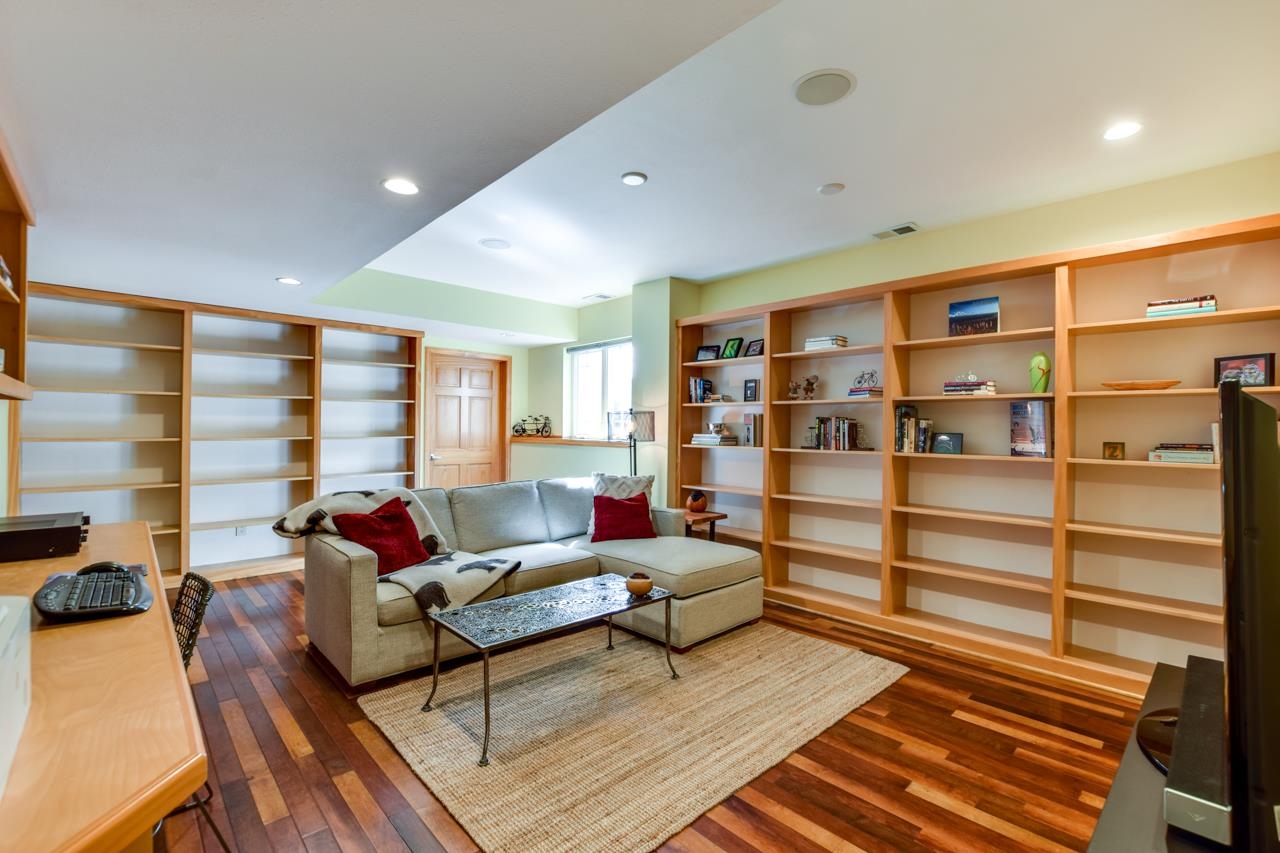 3228 Conservancy Lane