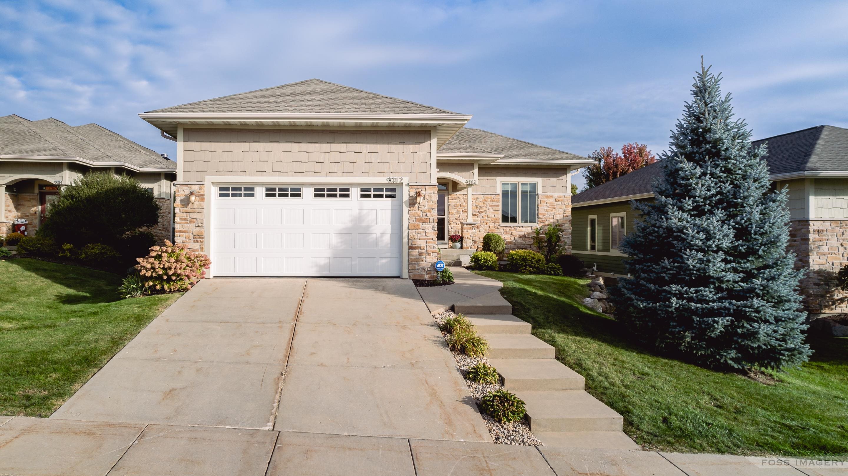 9012 Royal Oaks Circle 9012