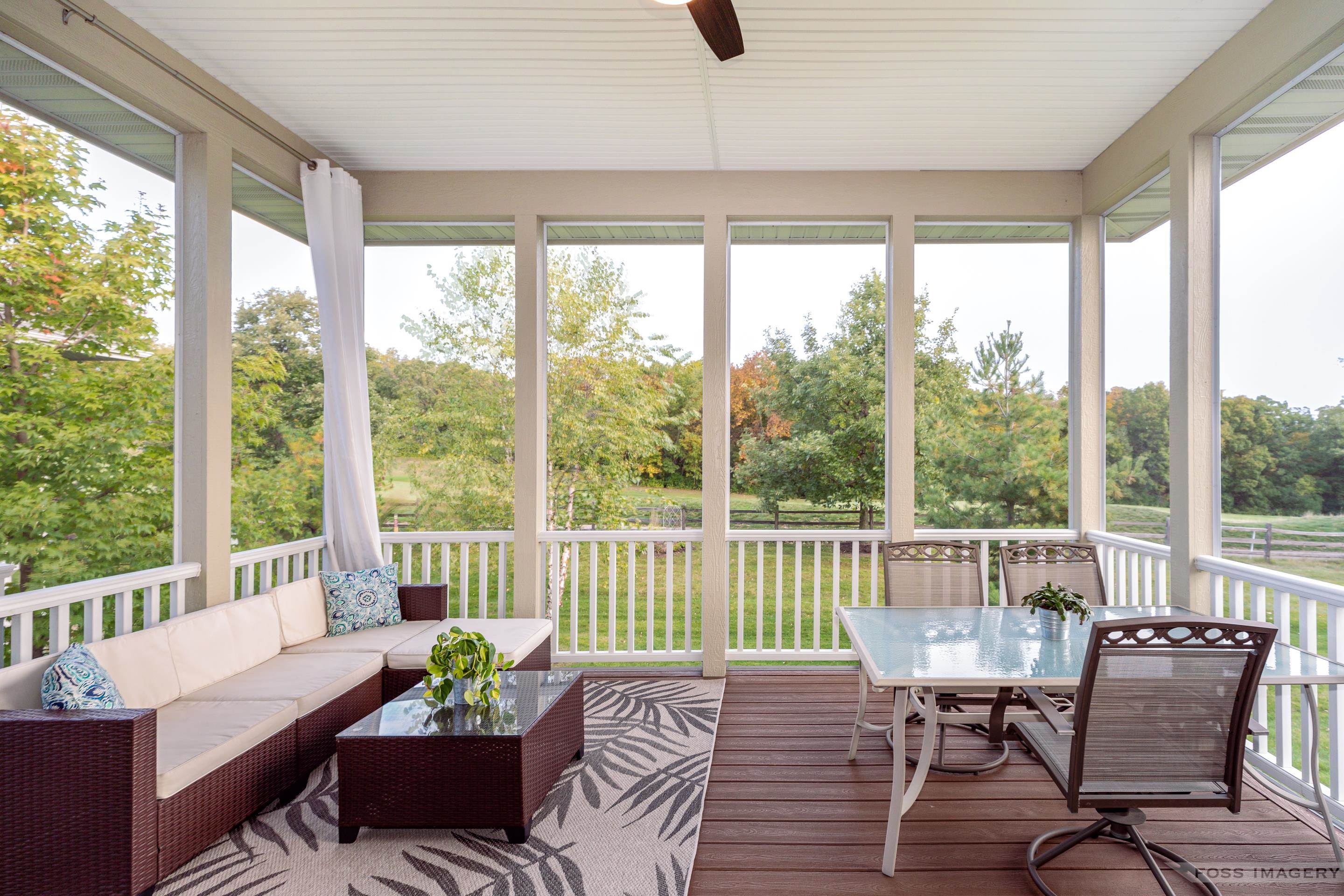 9012 Royal Oaks Circle 9012