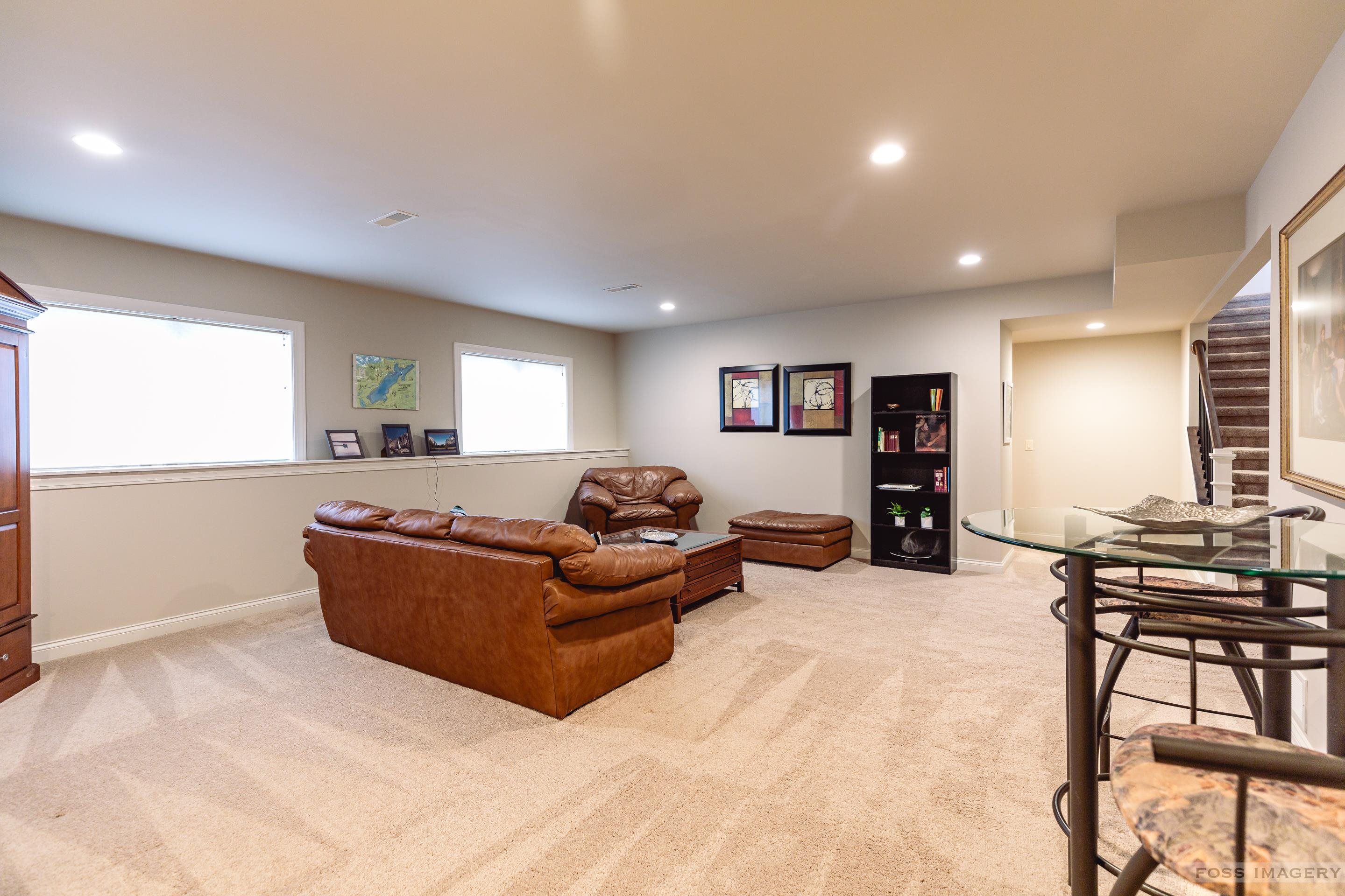 9012 Royal Oaks Circle 9012