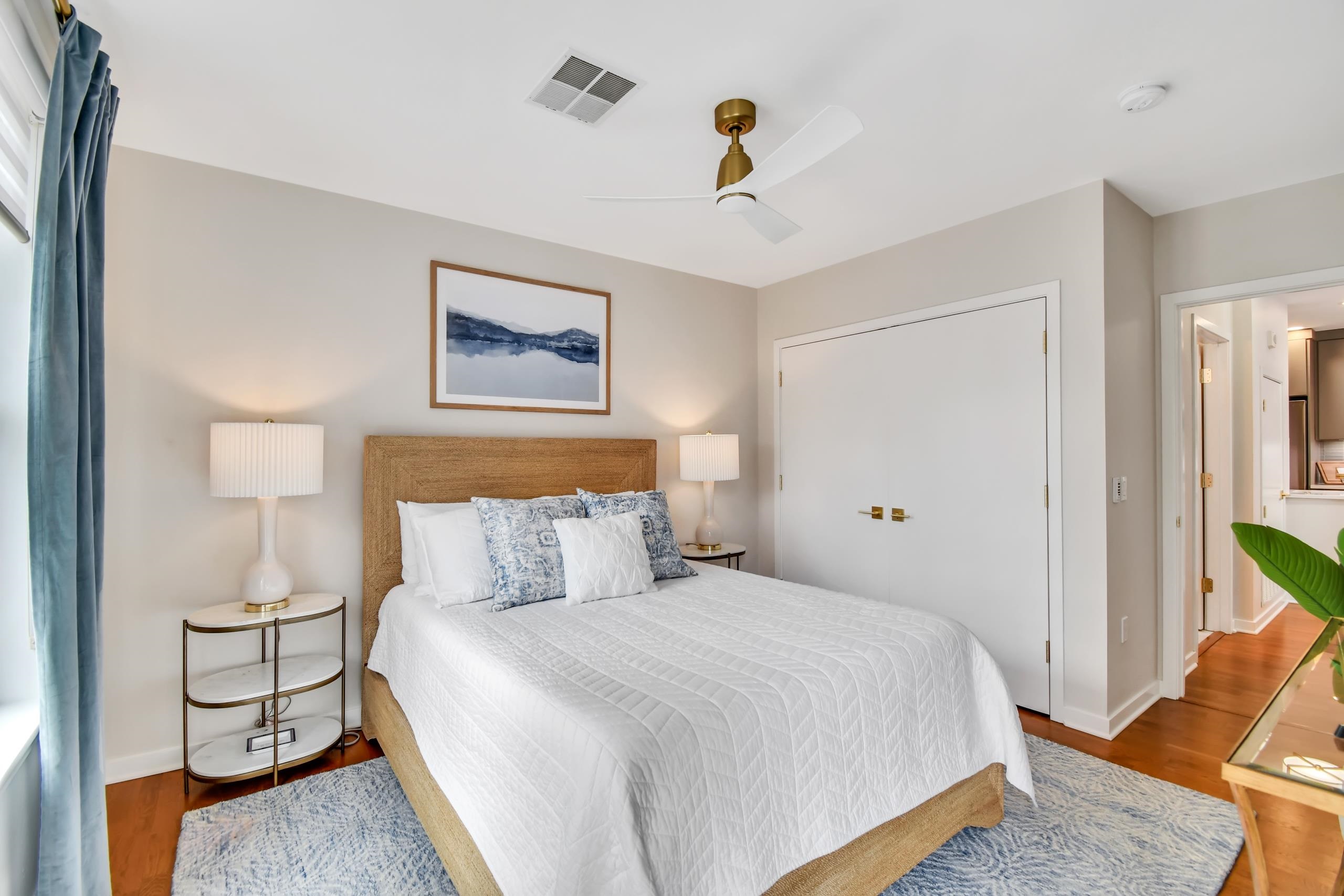 360 W Washington Avenue 202