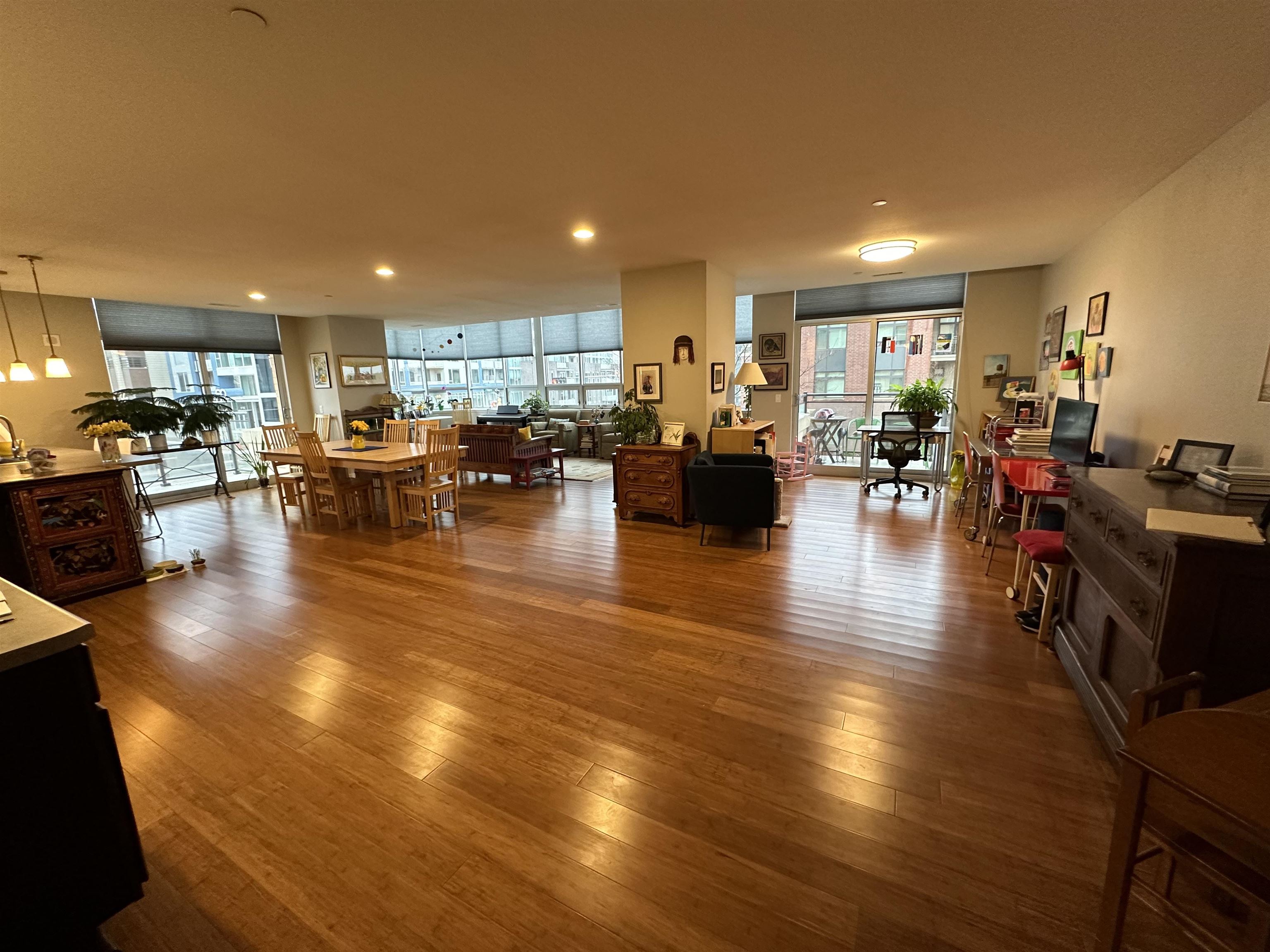 625 N Segoe Road 200