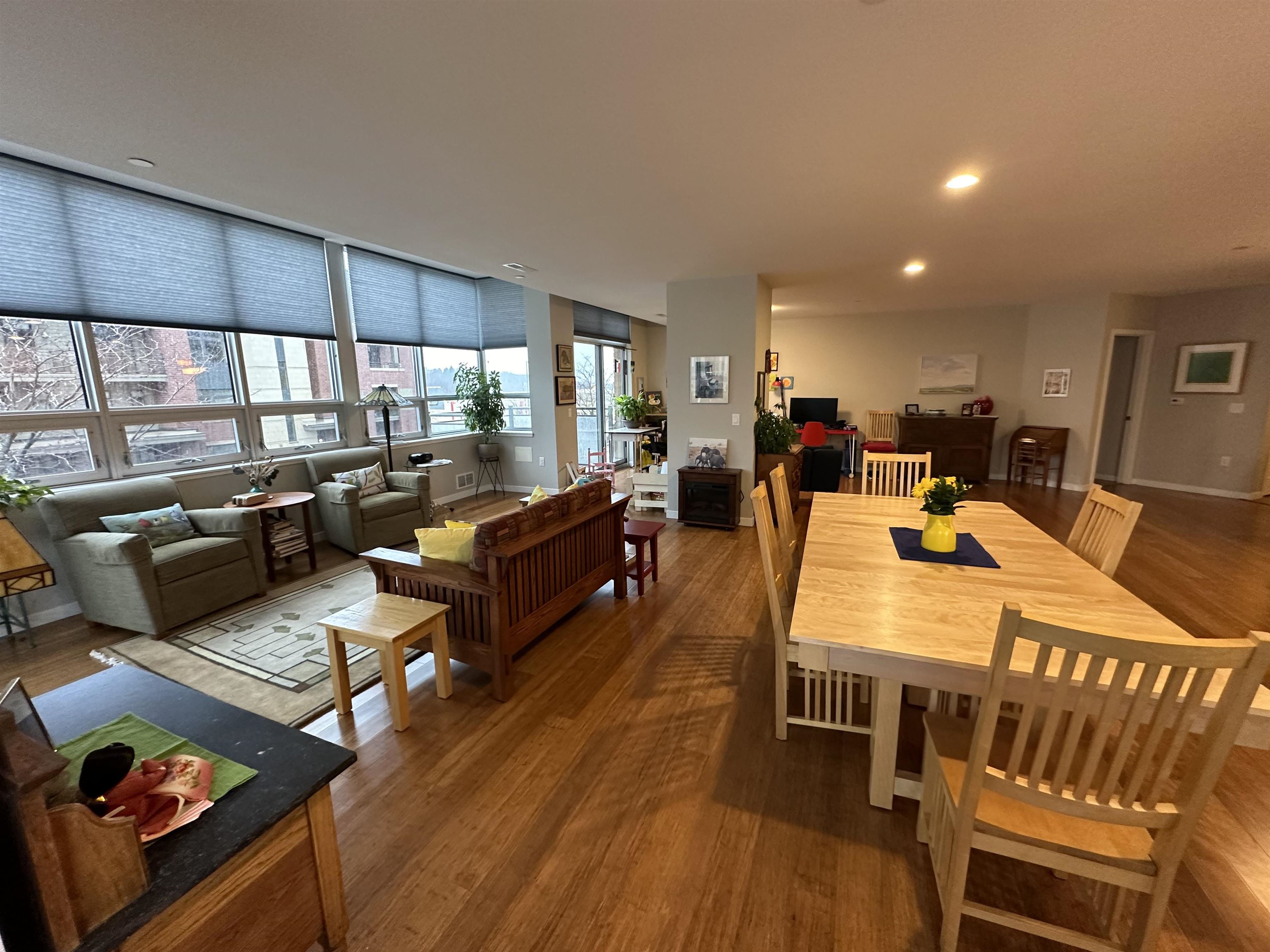 625 N Segoe Road 200