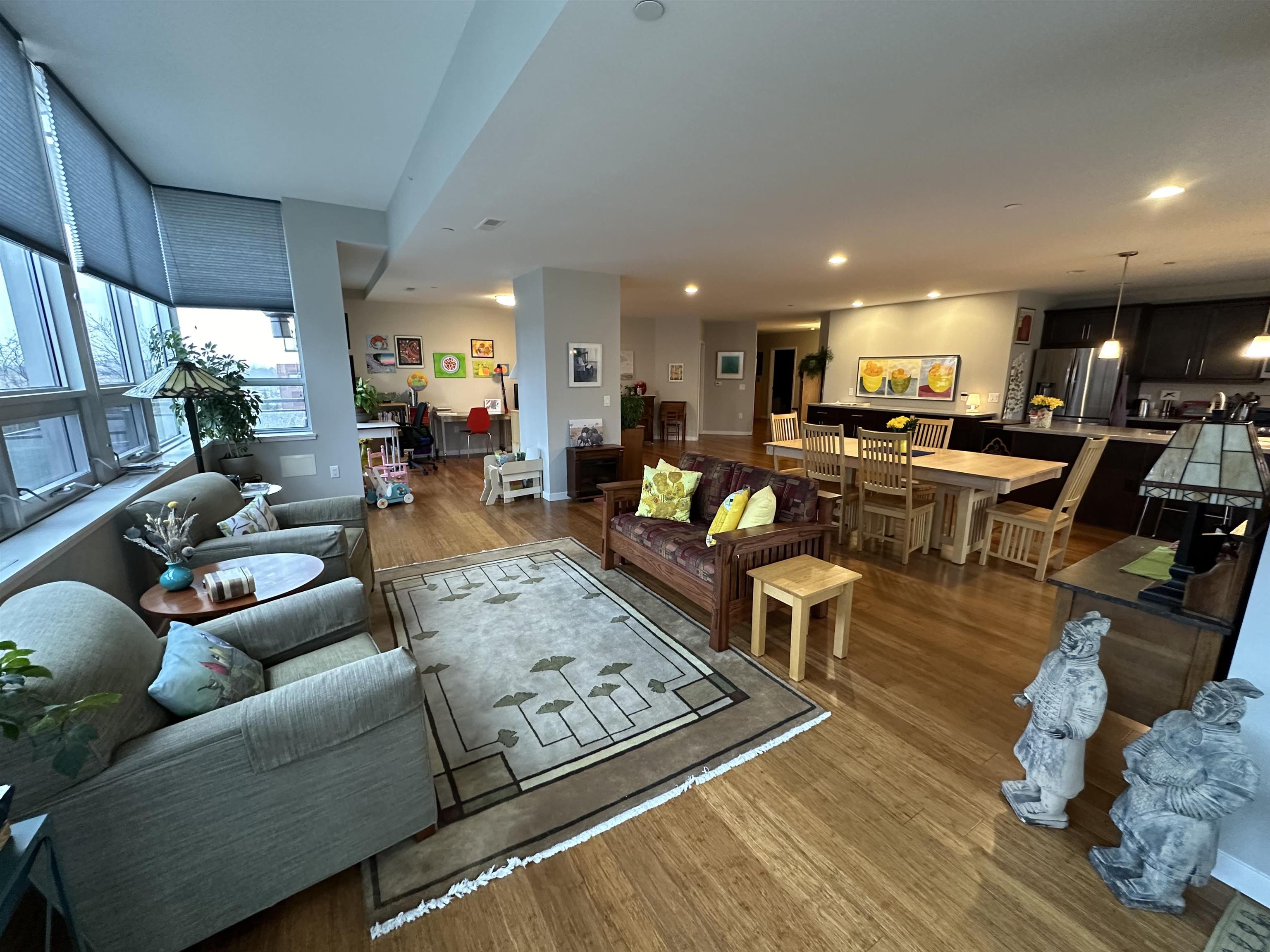 625 N Segoe Road 200