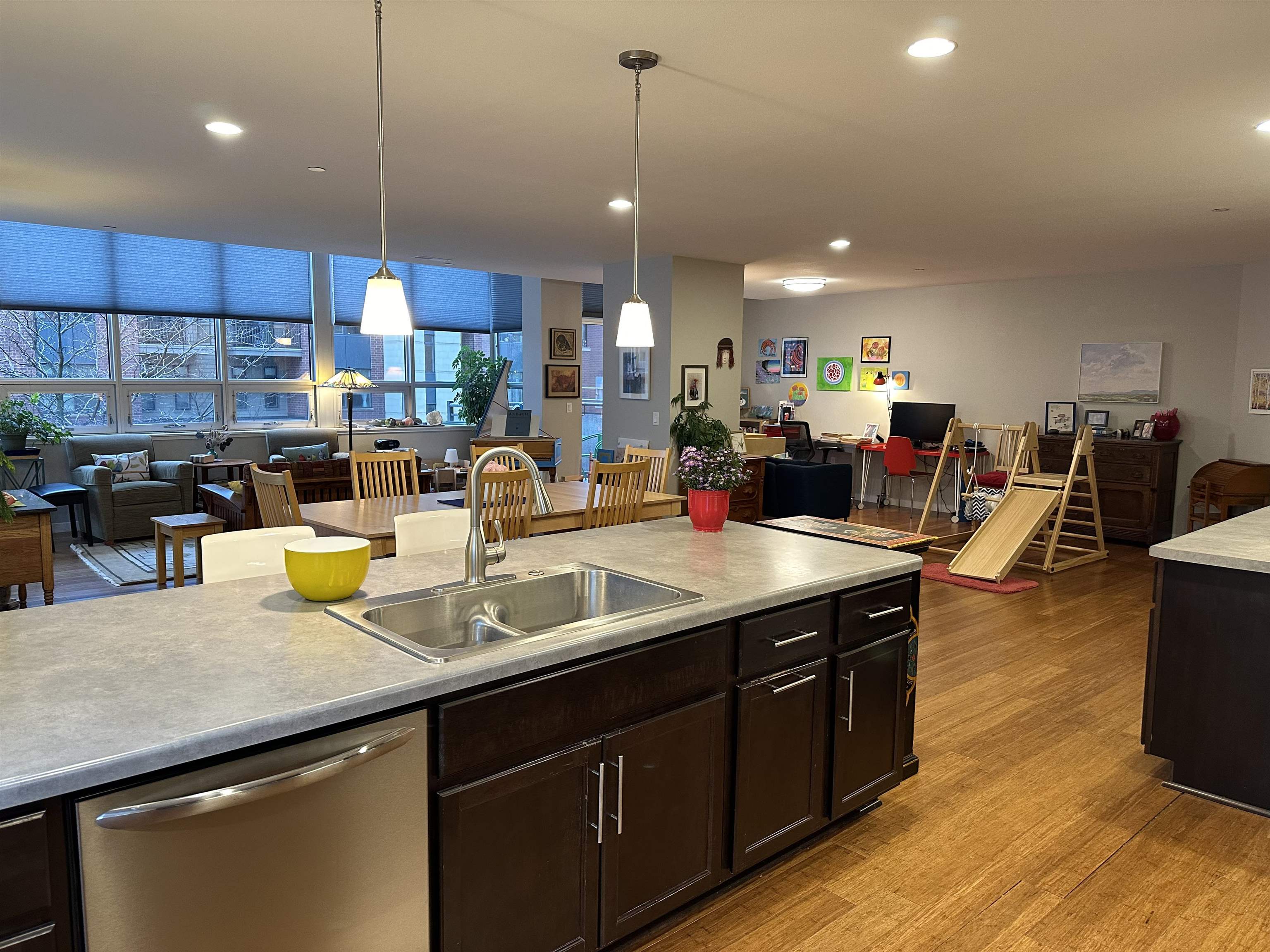 625 N Segoe Road 200