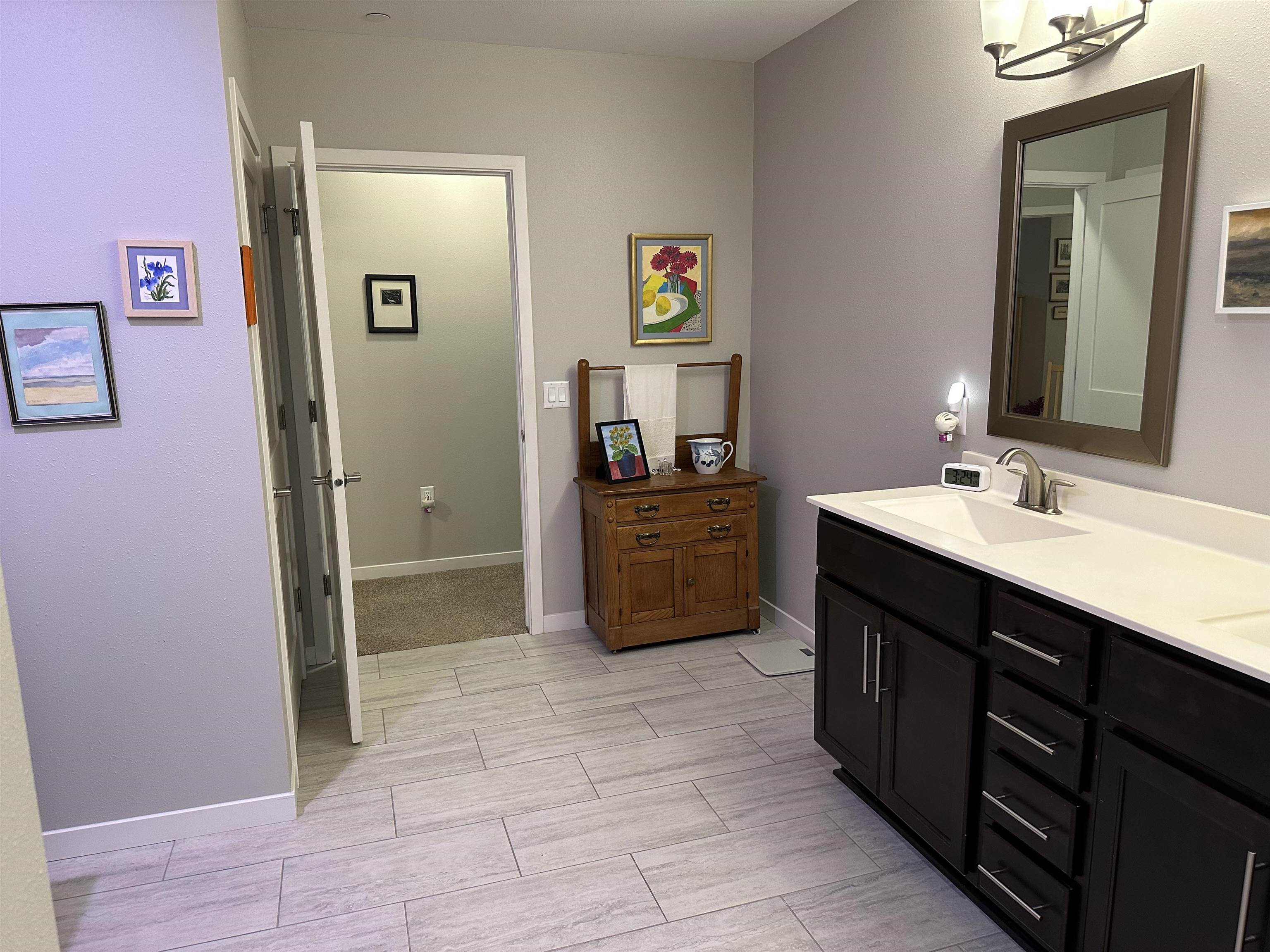 625 N Segoe Road 200