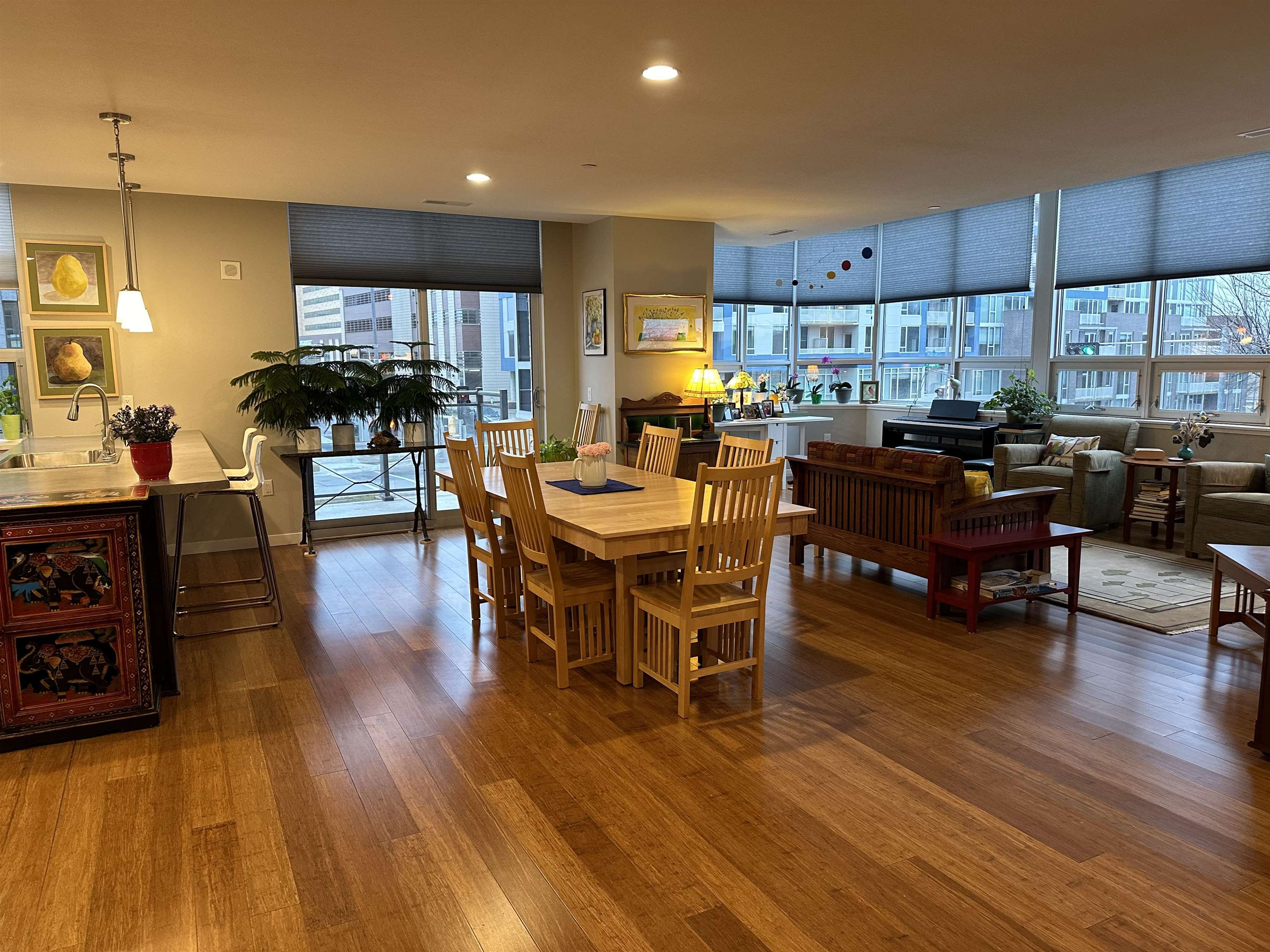 625 N Segoe Road 200