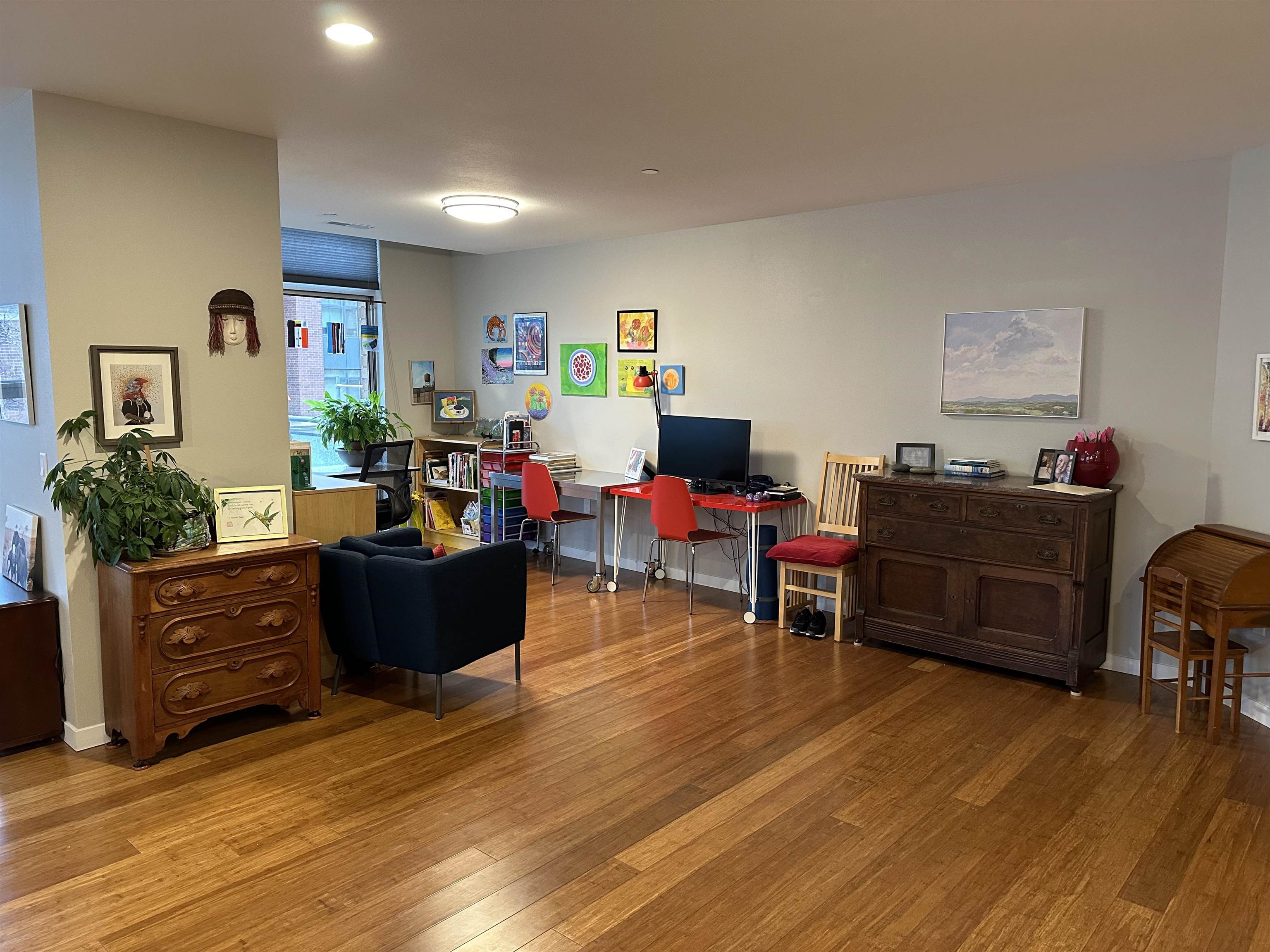 625 N Segoe Road 200