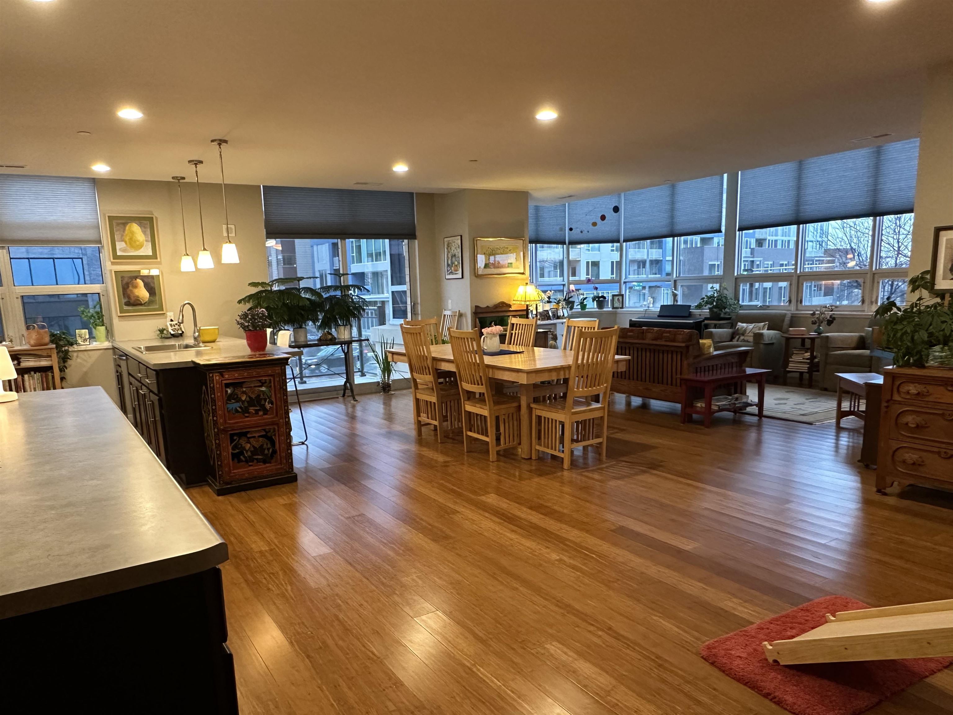 625 N Segoe Road 200