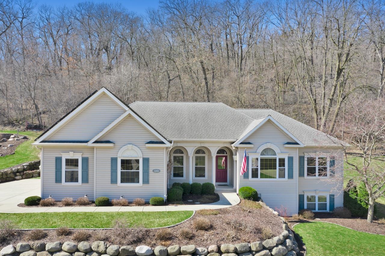 1269 Gils Way