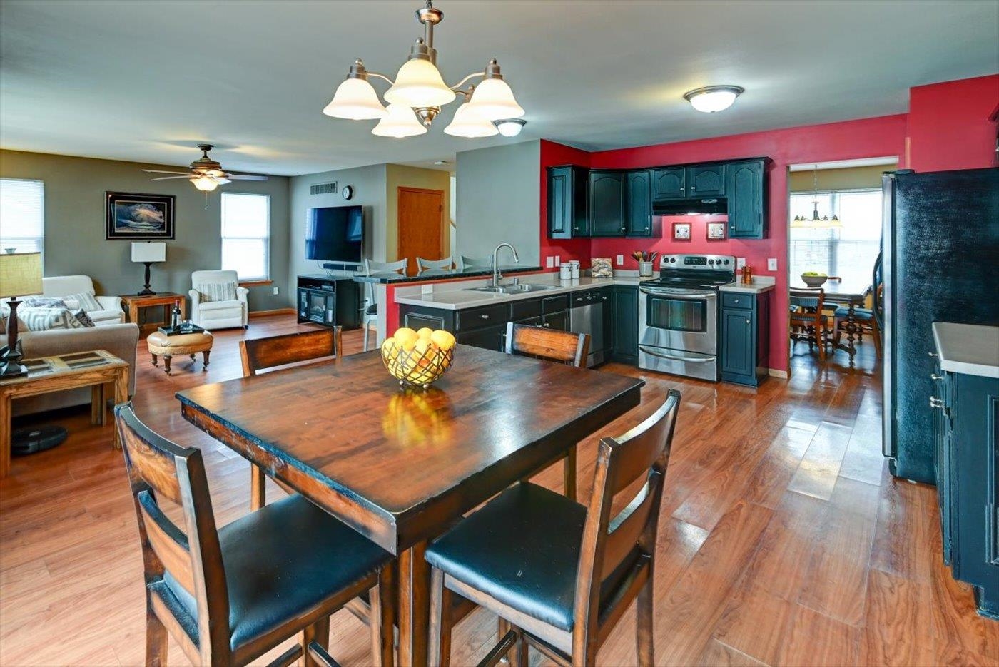 1109 N Thompson Drive