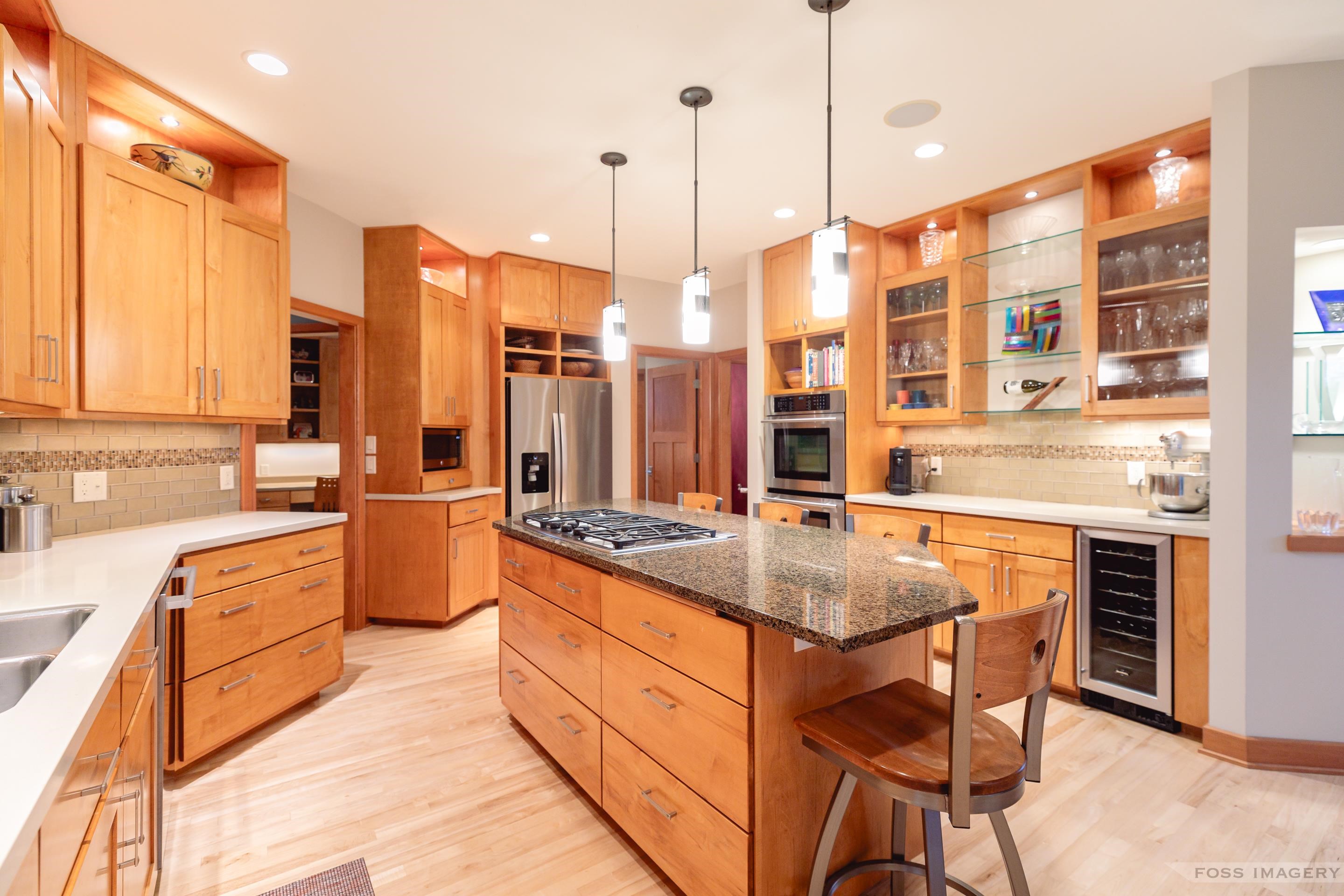 6750 Erdman Boulevard