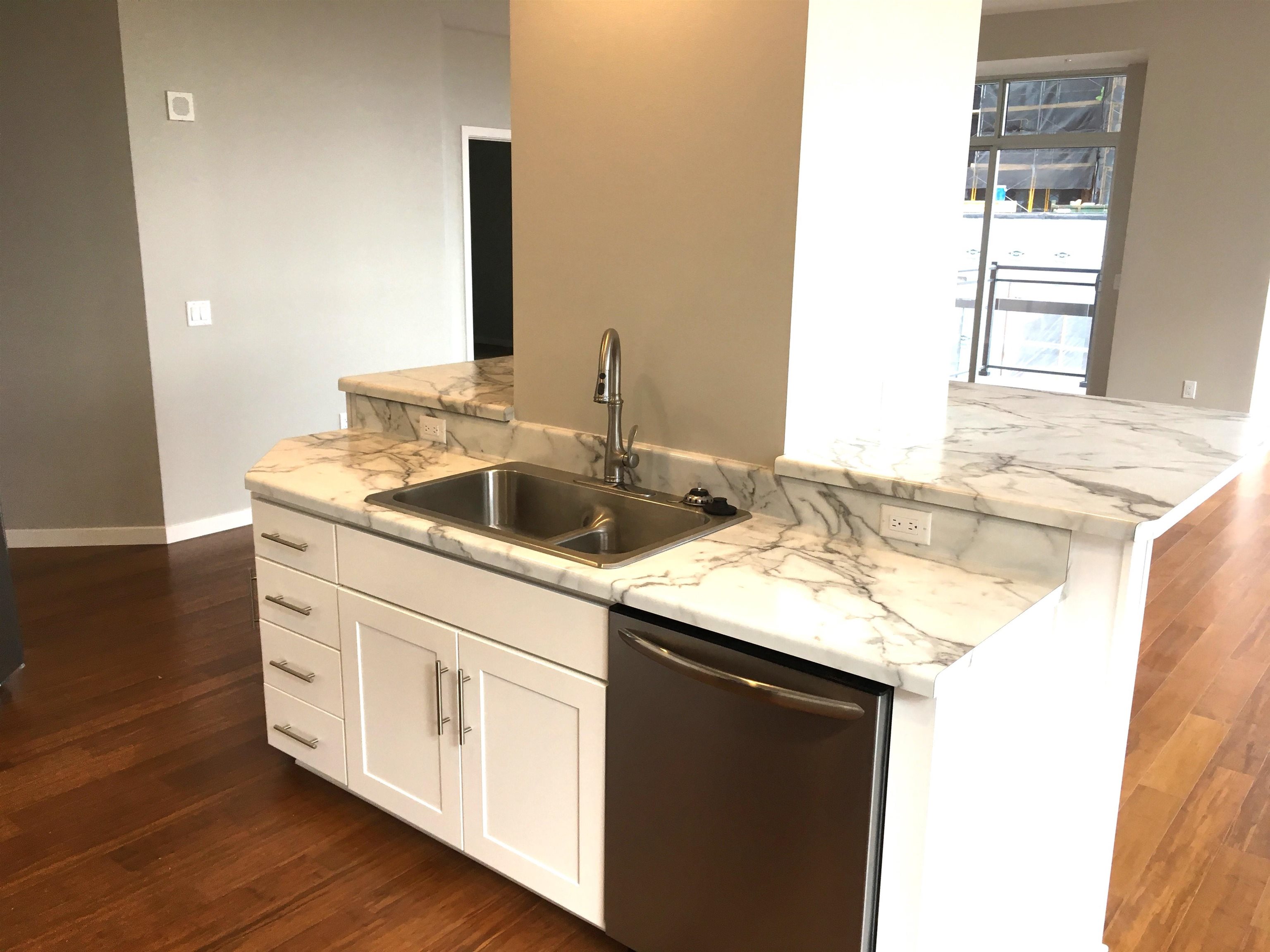 625 N Segoe Road 407