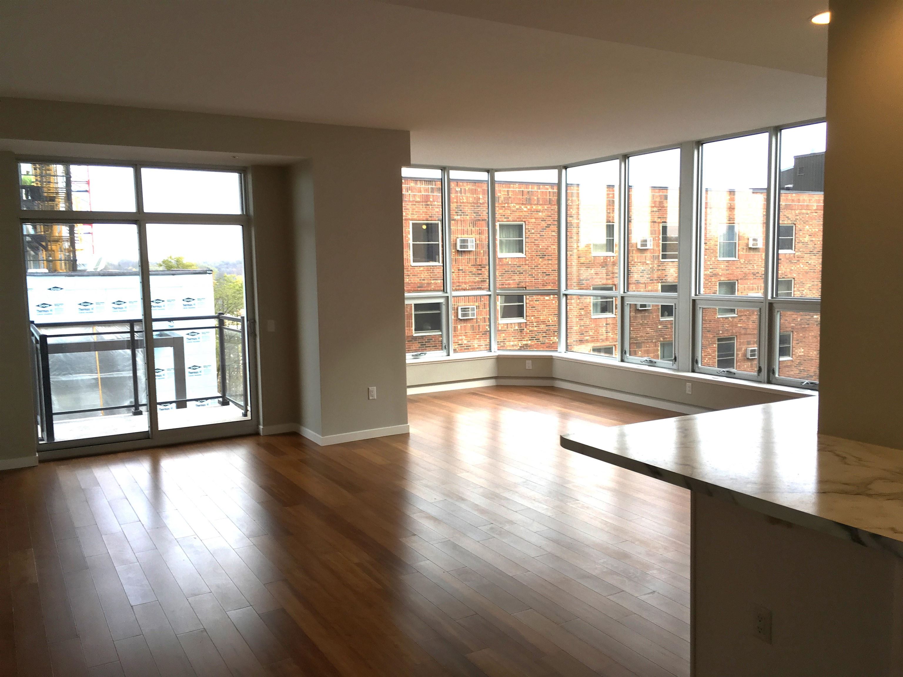625 N Segoe Road 407