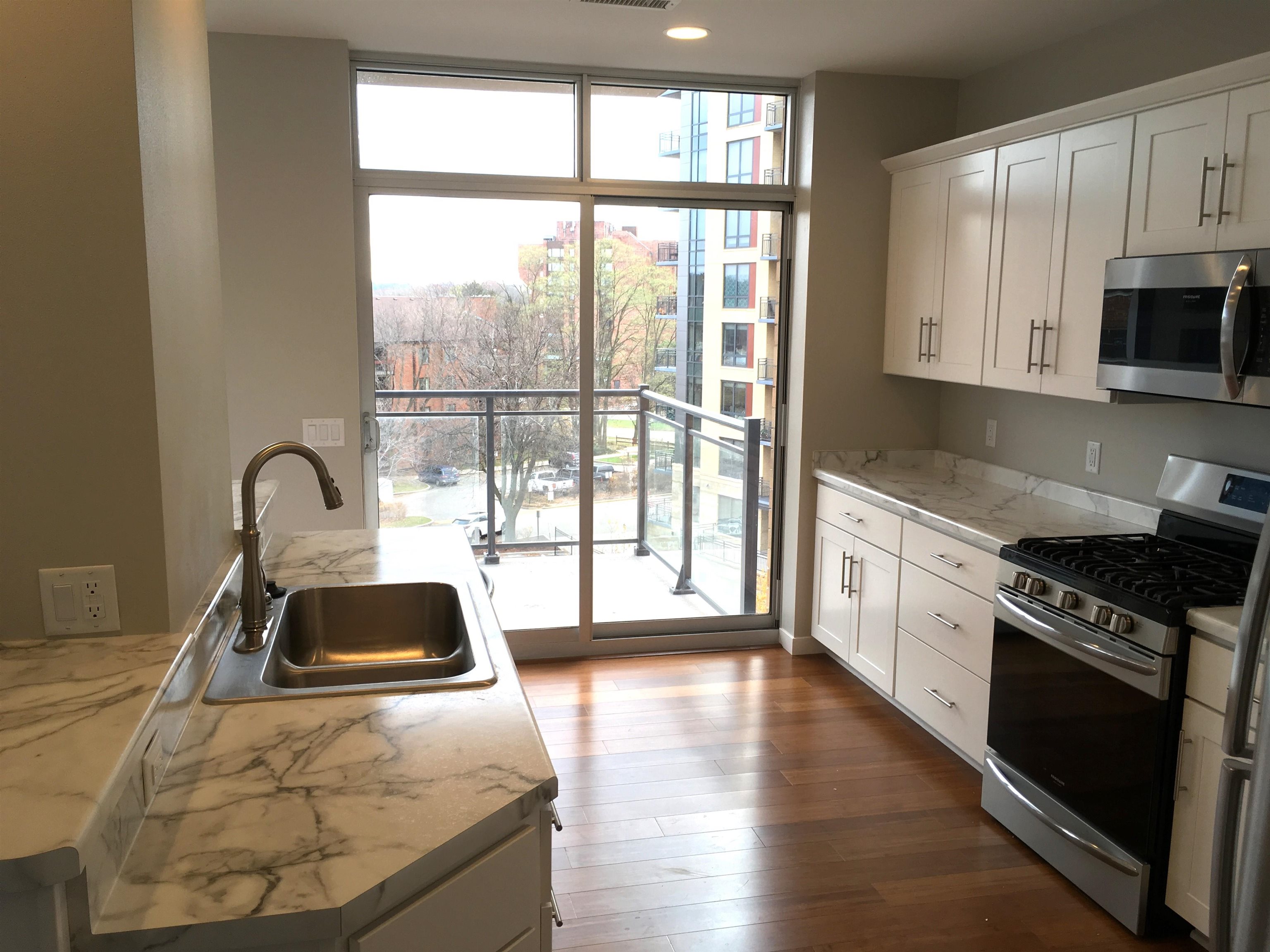 625 N Segoe Road 407