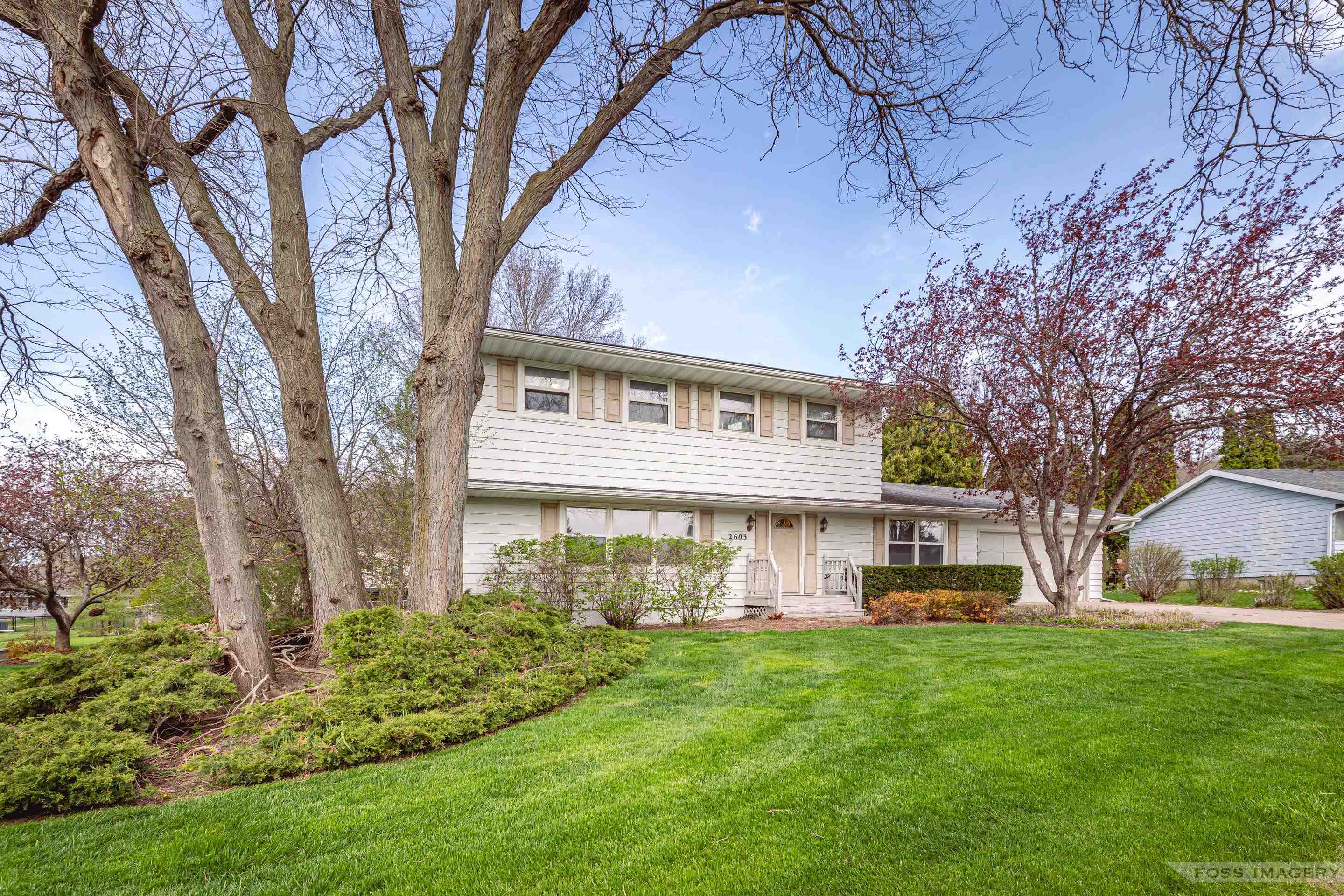 2603 S Elmwood Circle W