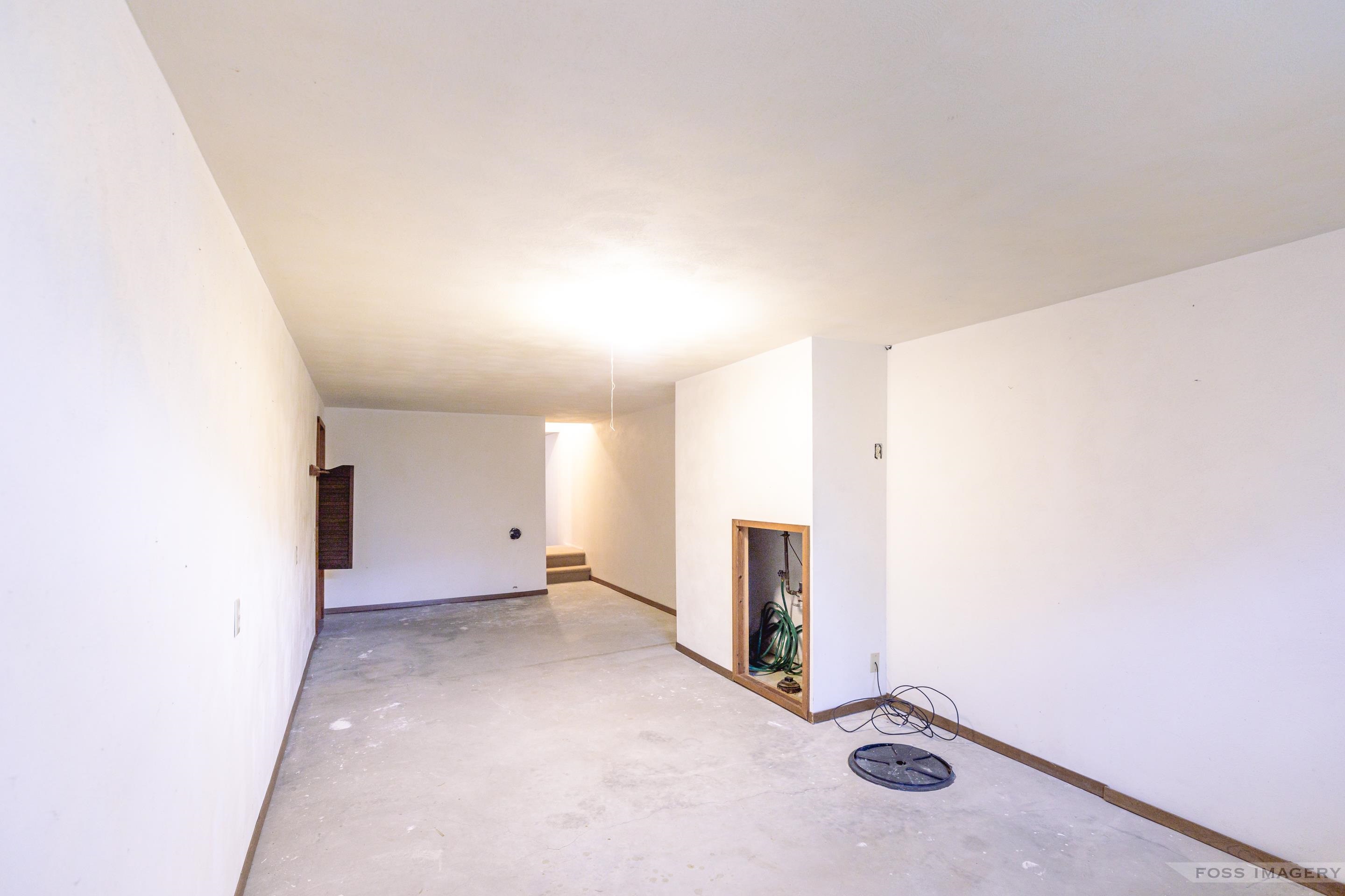 2603 S Elmwood Circle W