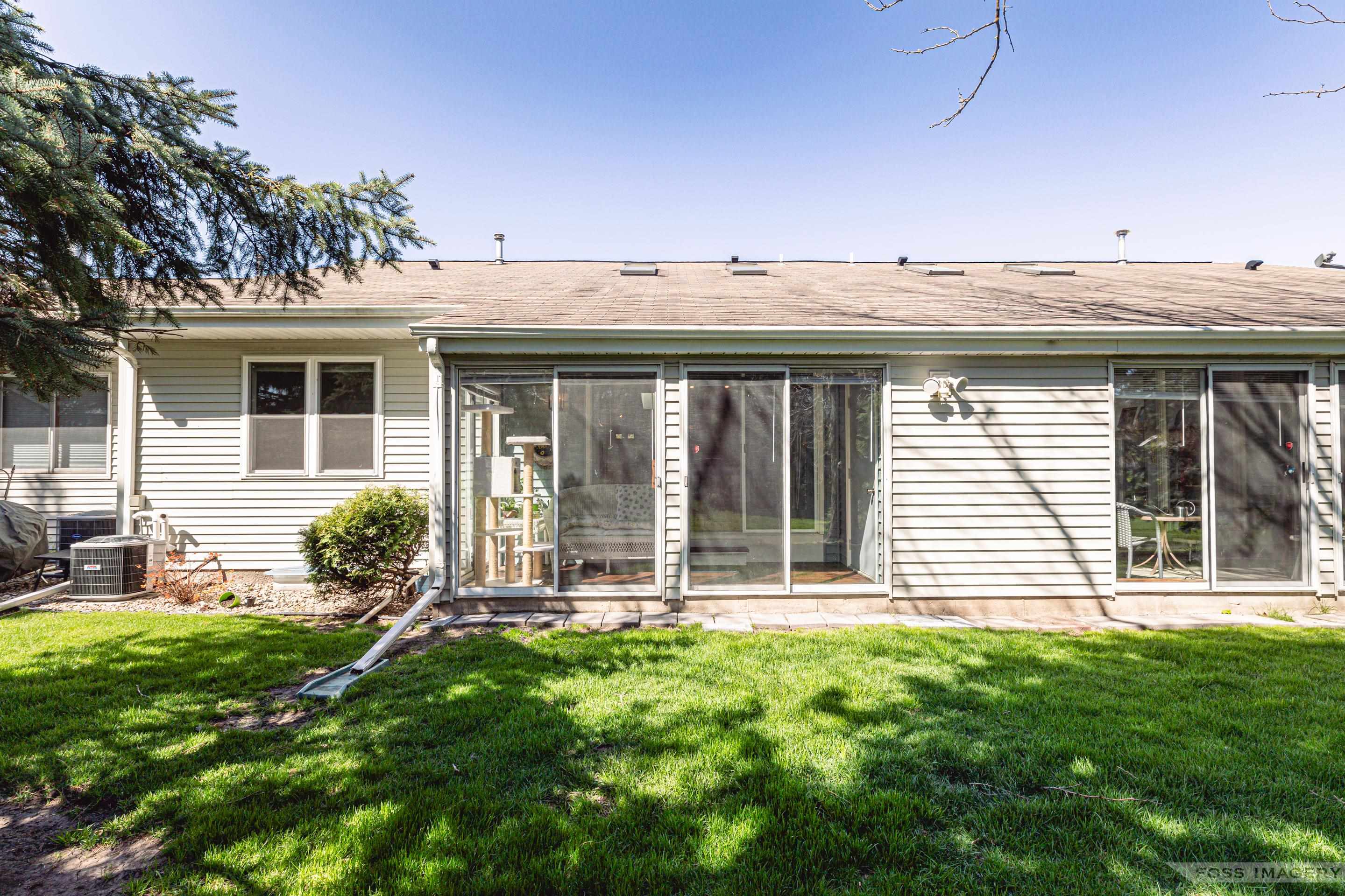 411 Kensington Square