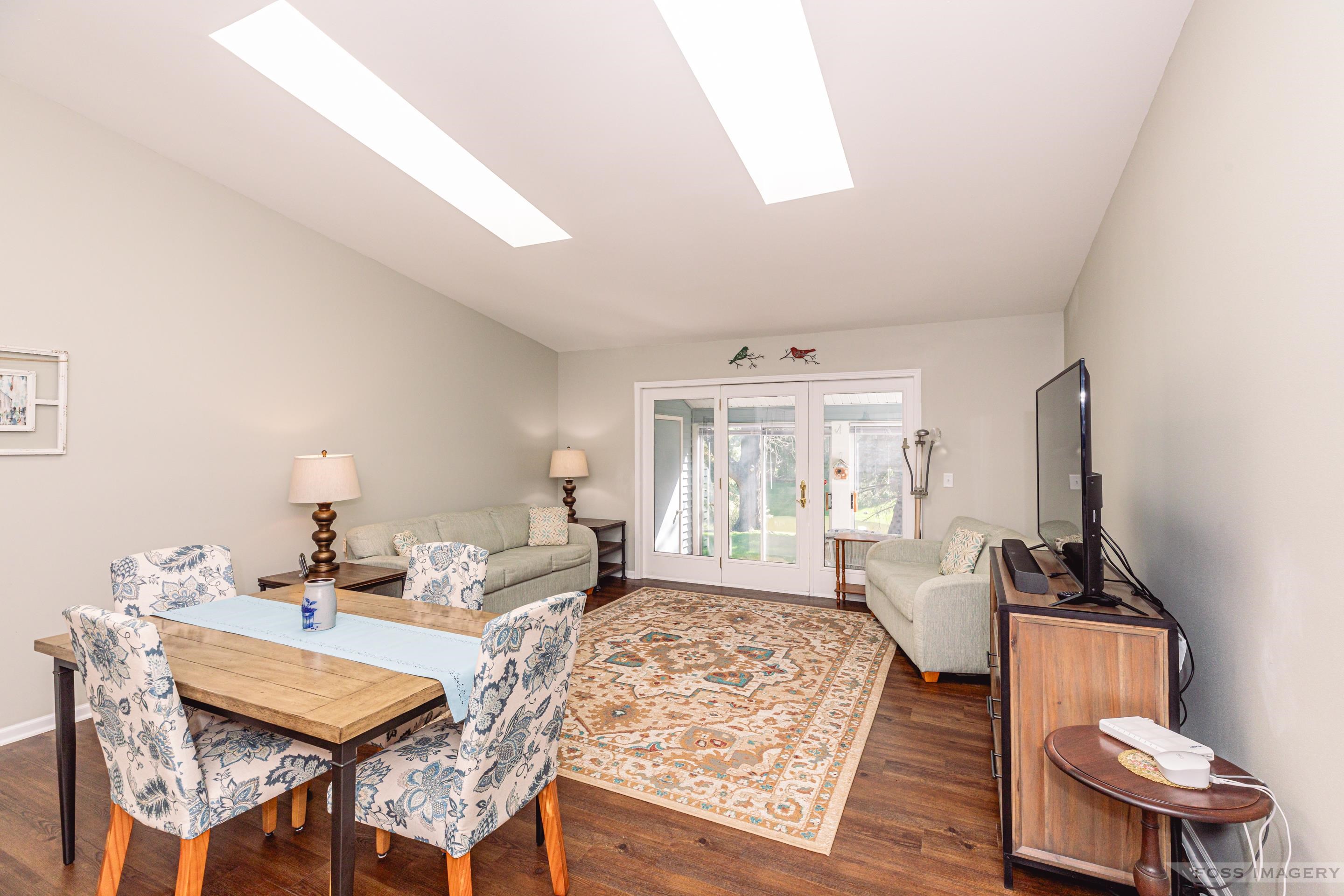 411 Kensington Square