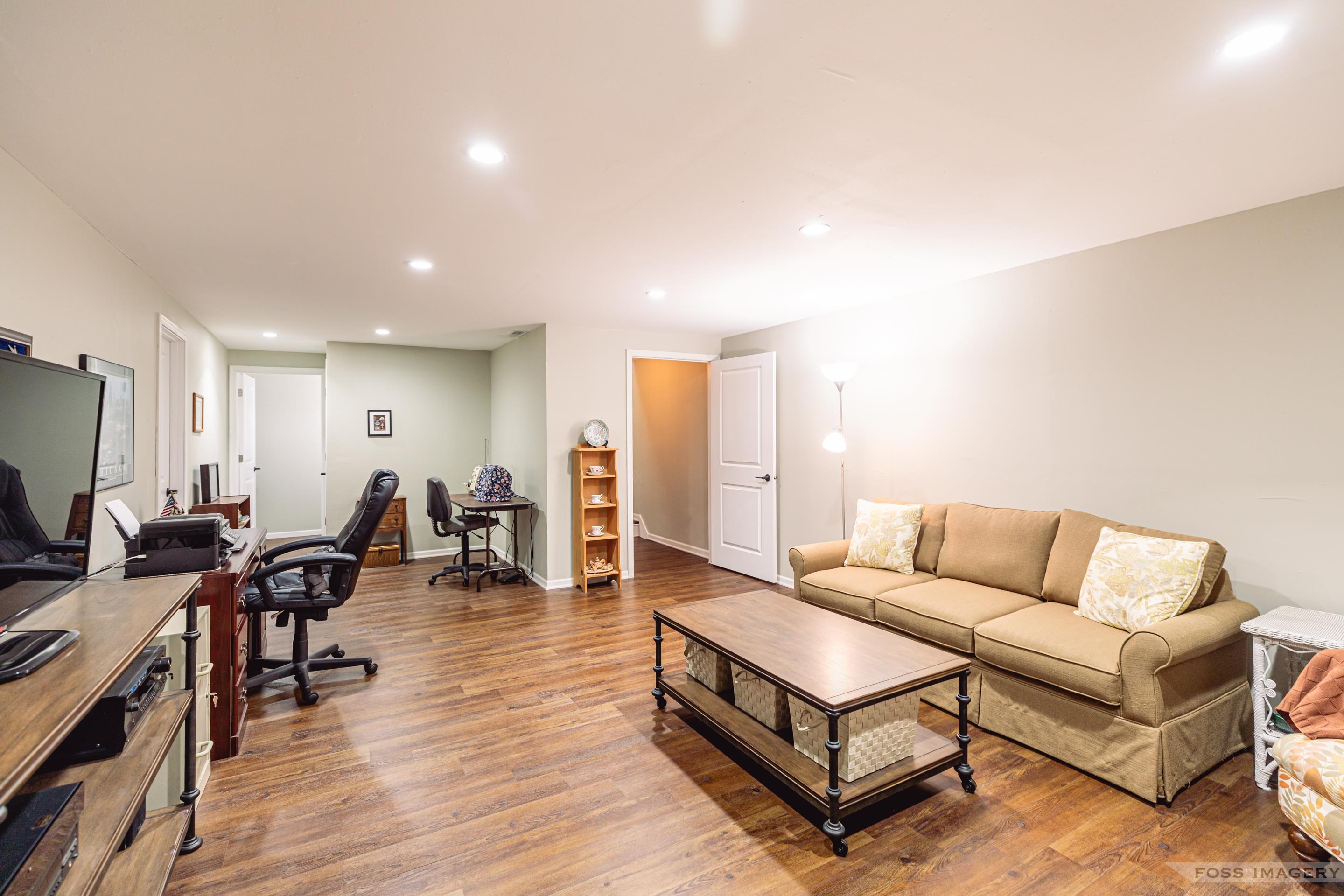 411 Kensington Square