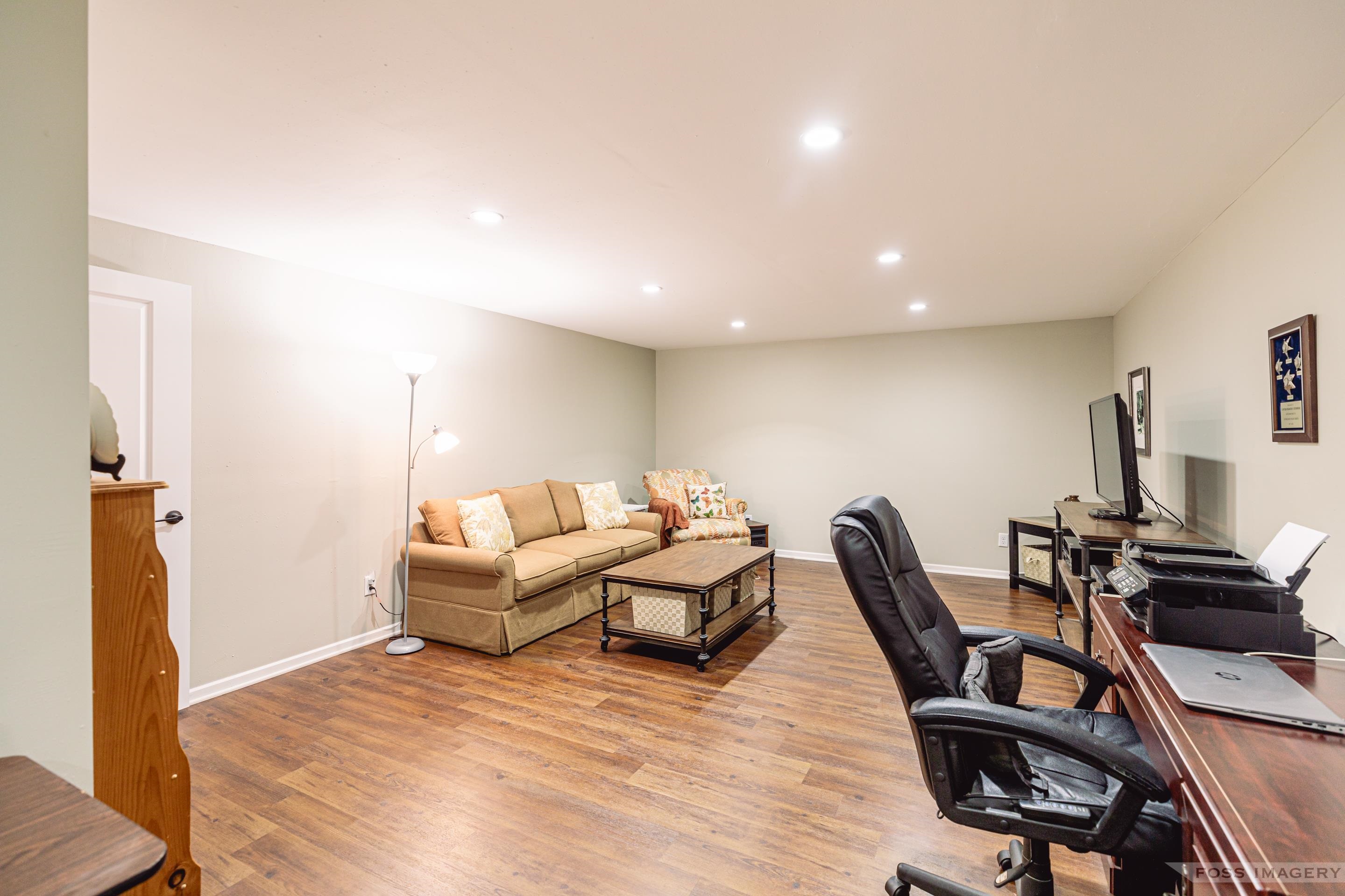 411 Kensington Square