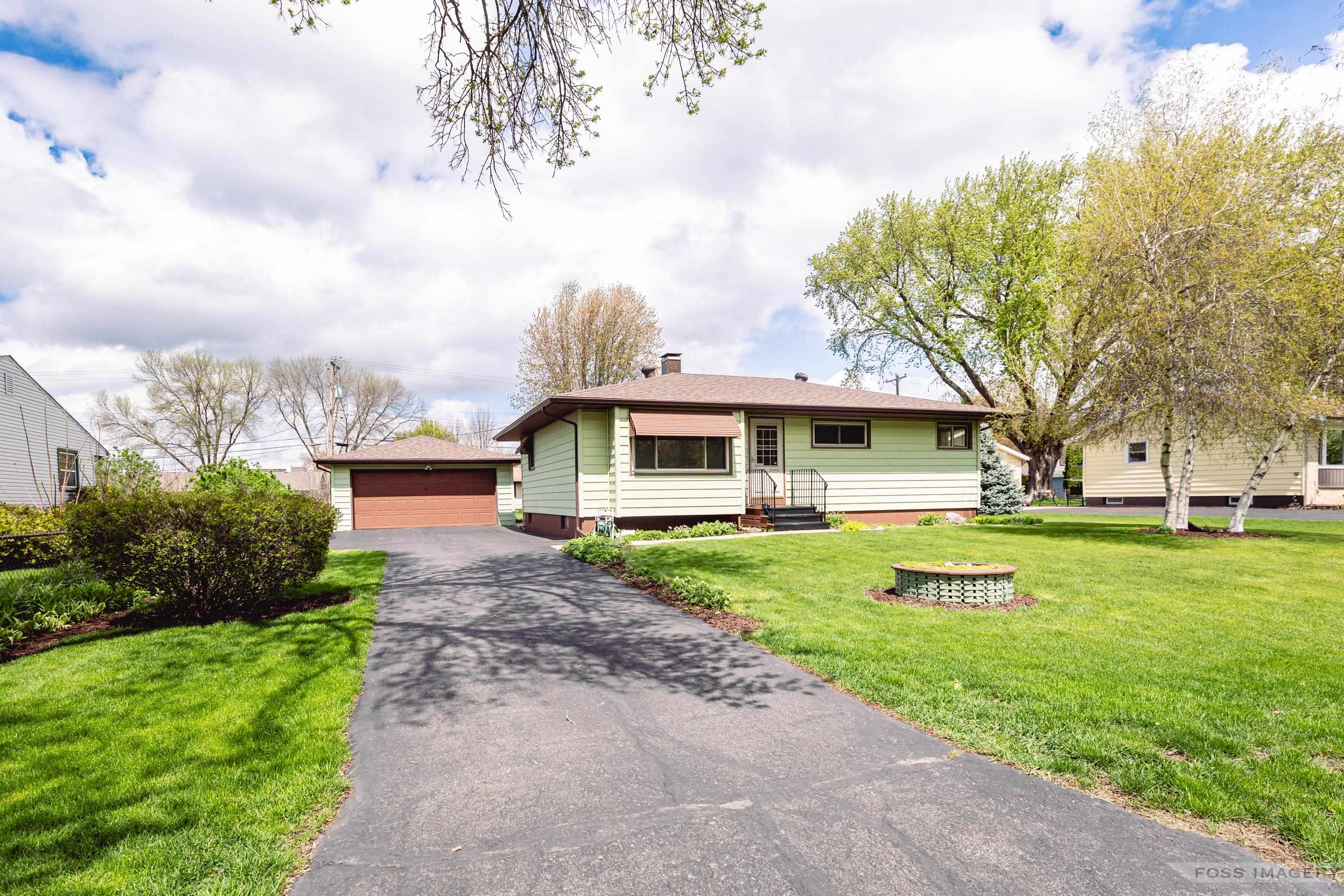 4610 Meredithe Avenue