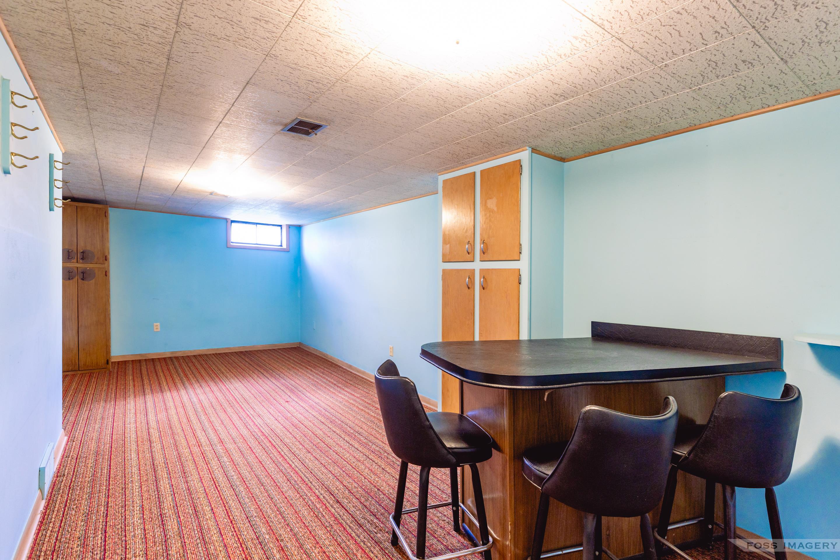 4610 Meredithe Avenue