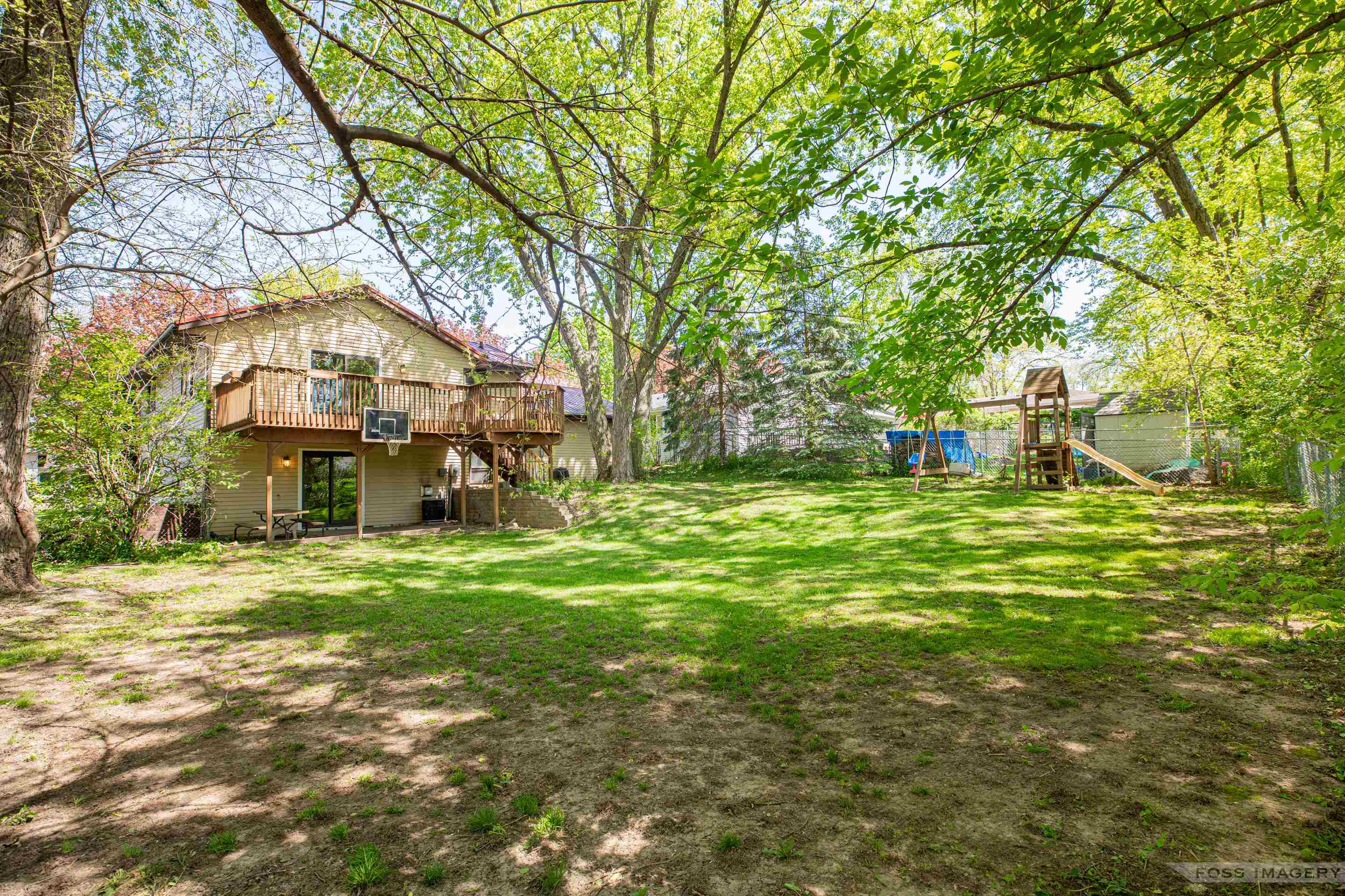 4913 Violet Lane