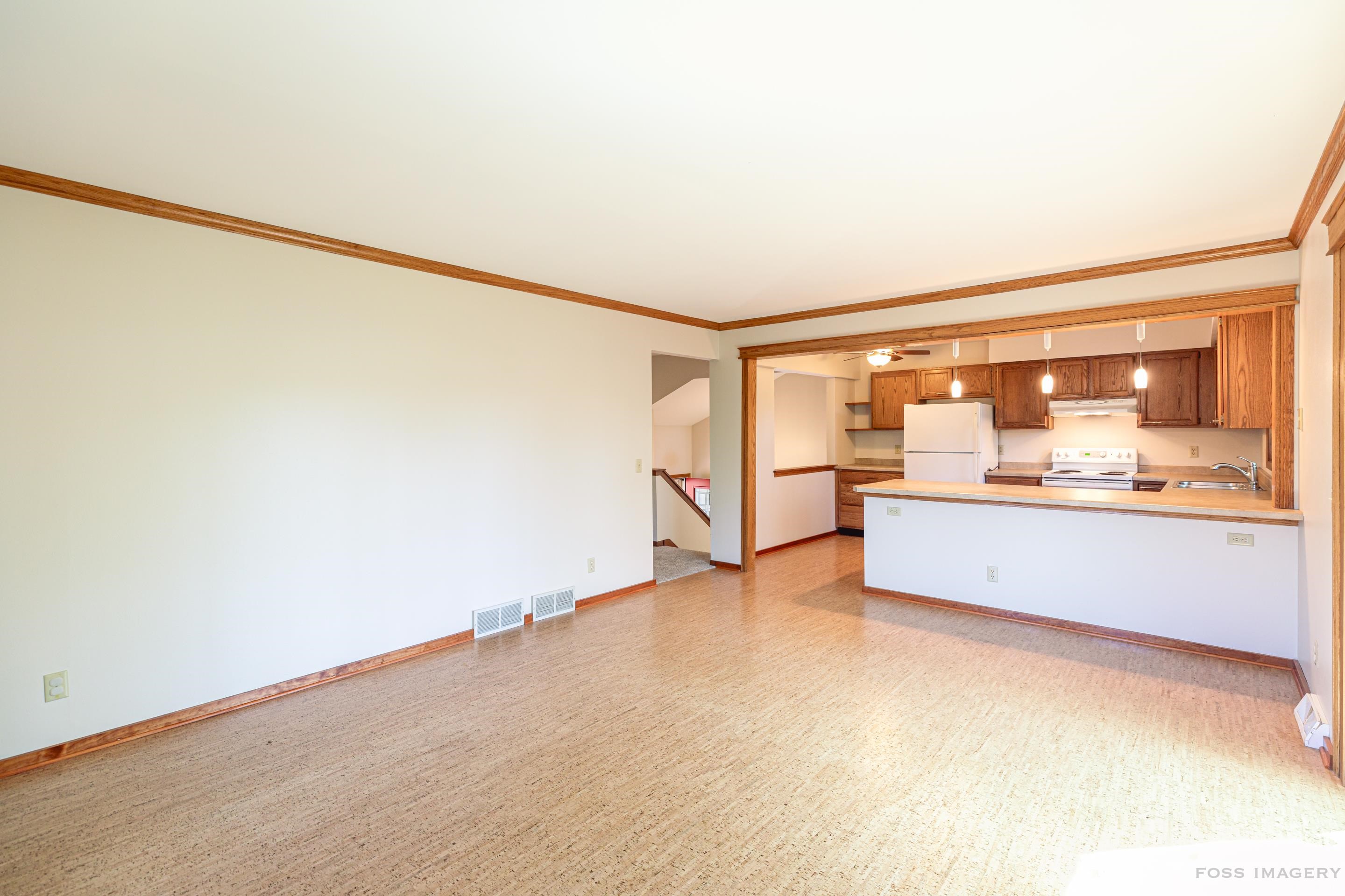 4913 Violet Lane