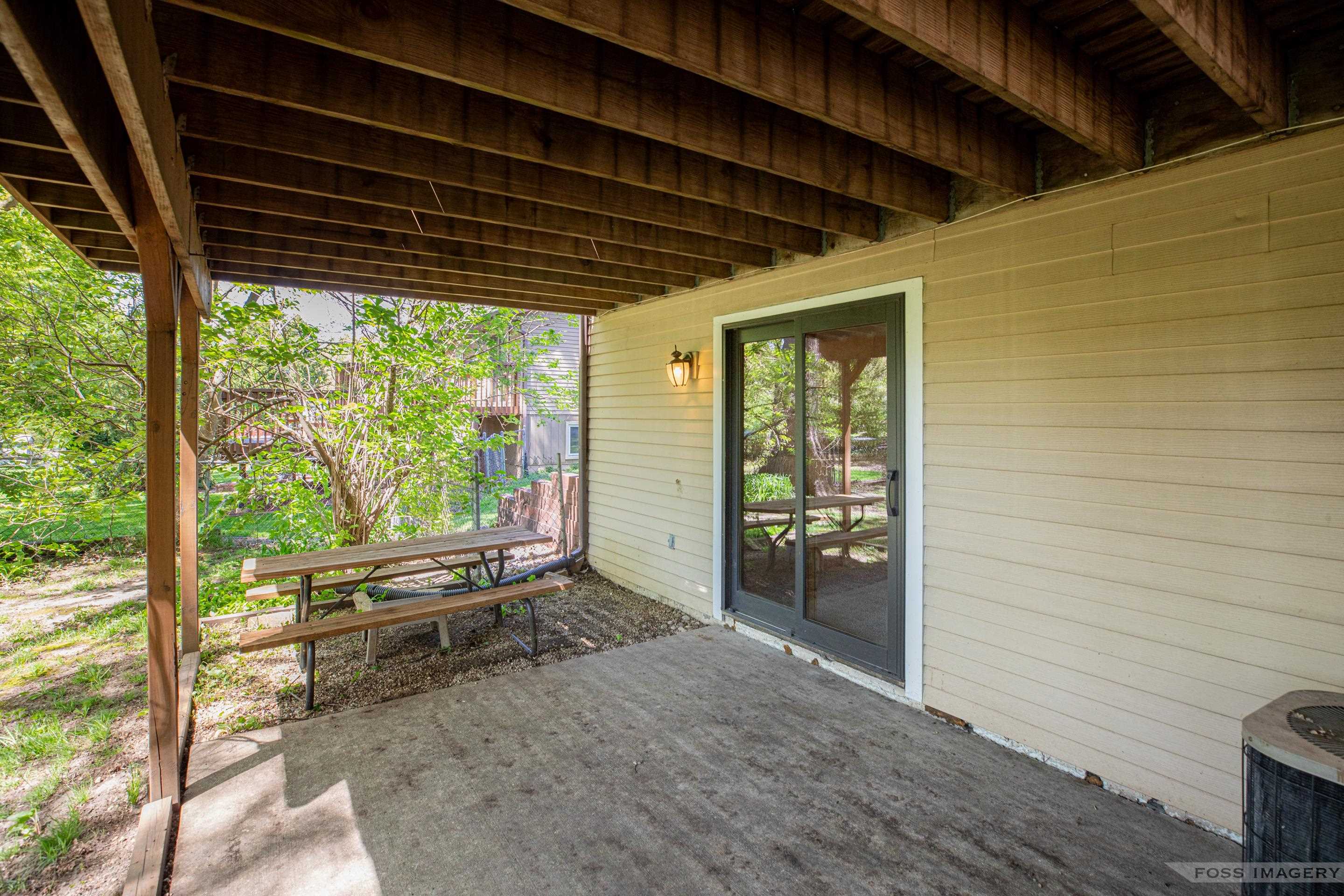 4913 Violet Lane
