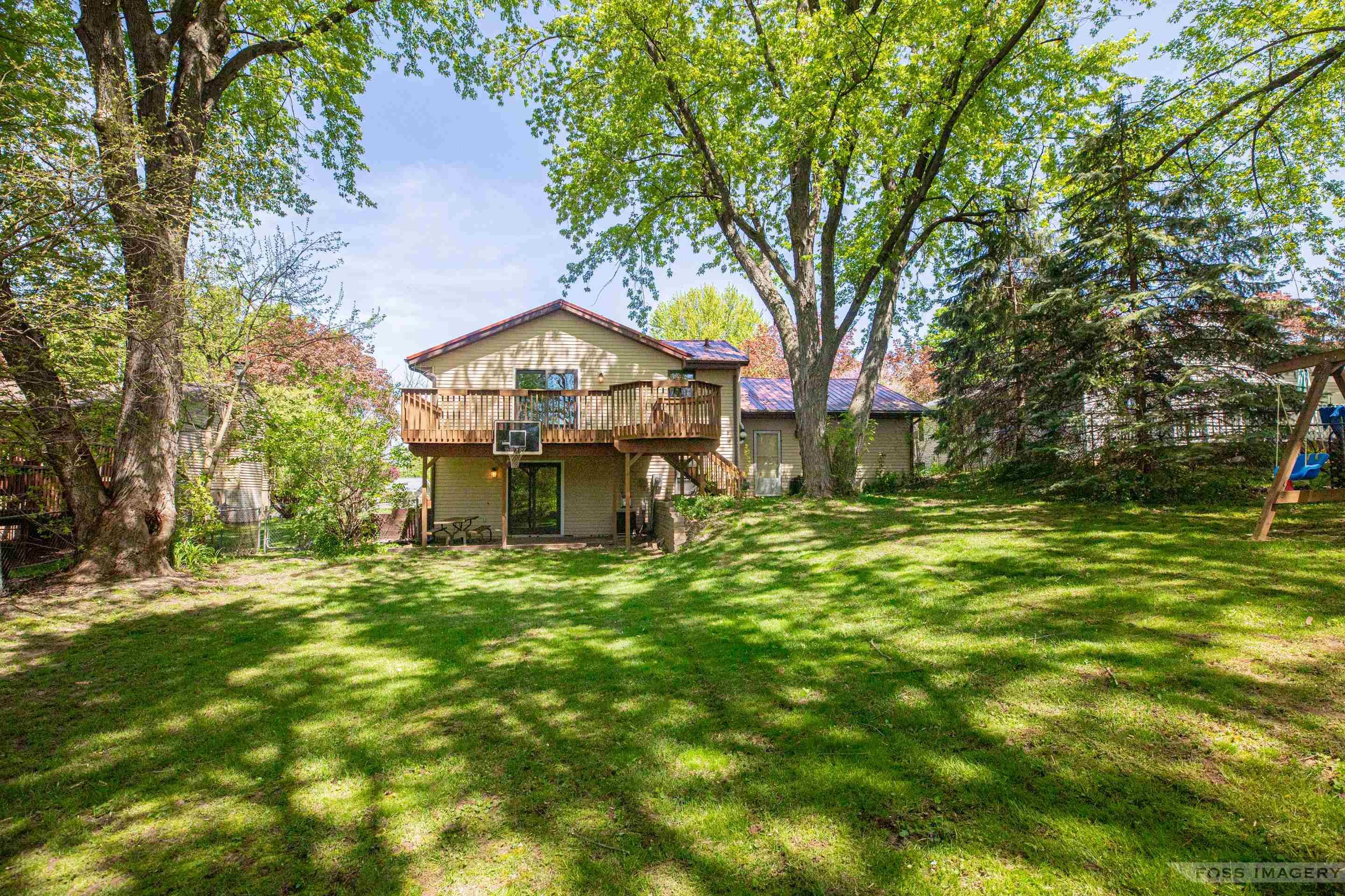 4913 Violet Lane